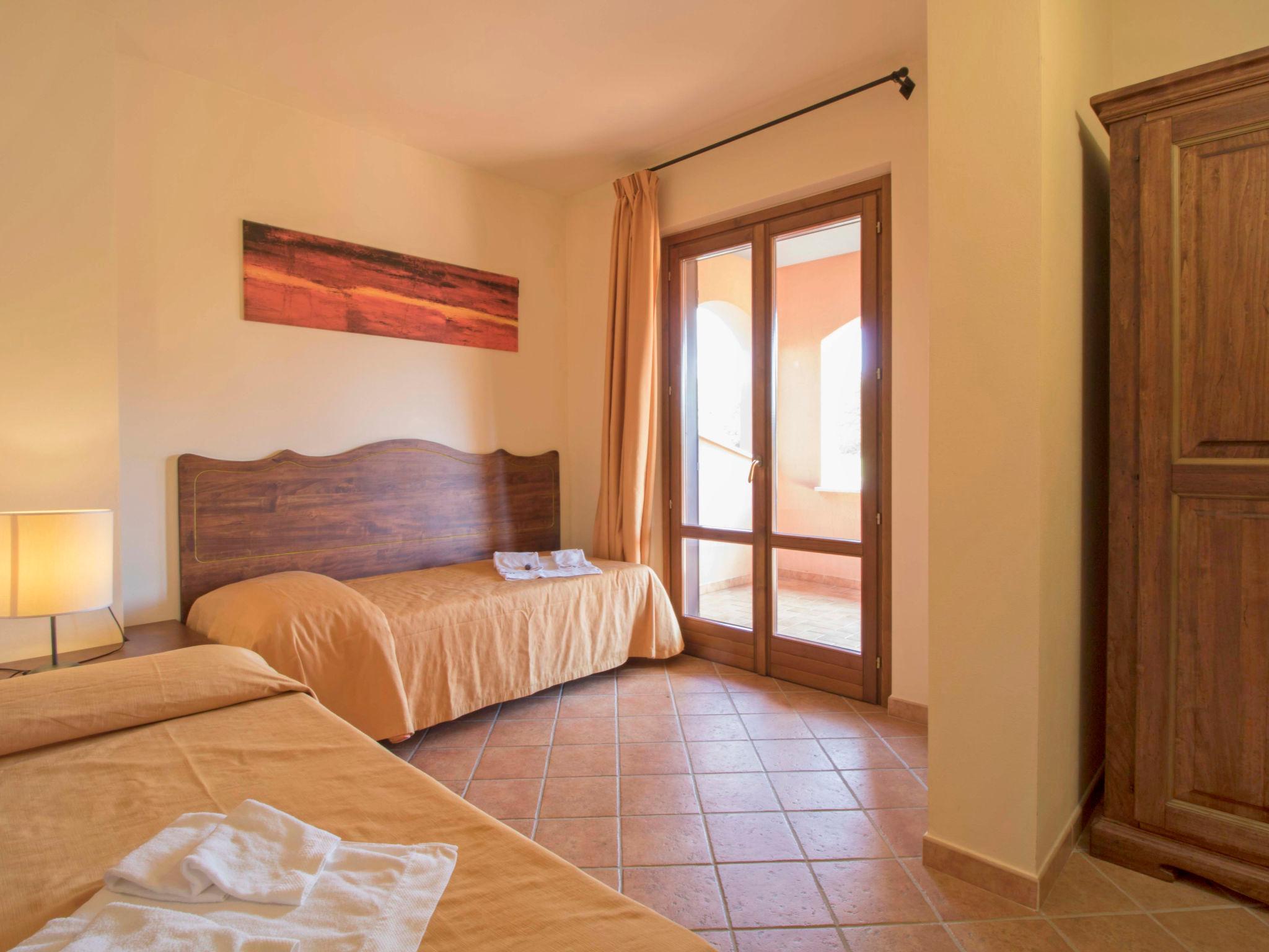 Foto 10 - Apartment mit 2 Schlafzimmern in Sorano mit schwimmbad und garten