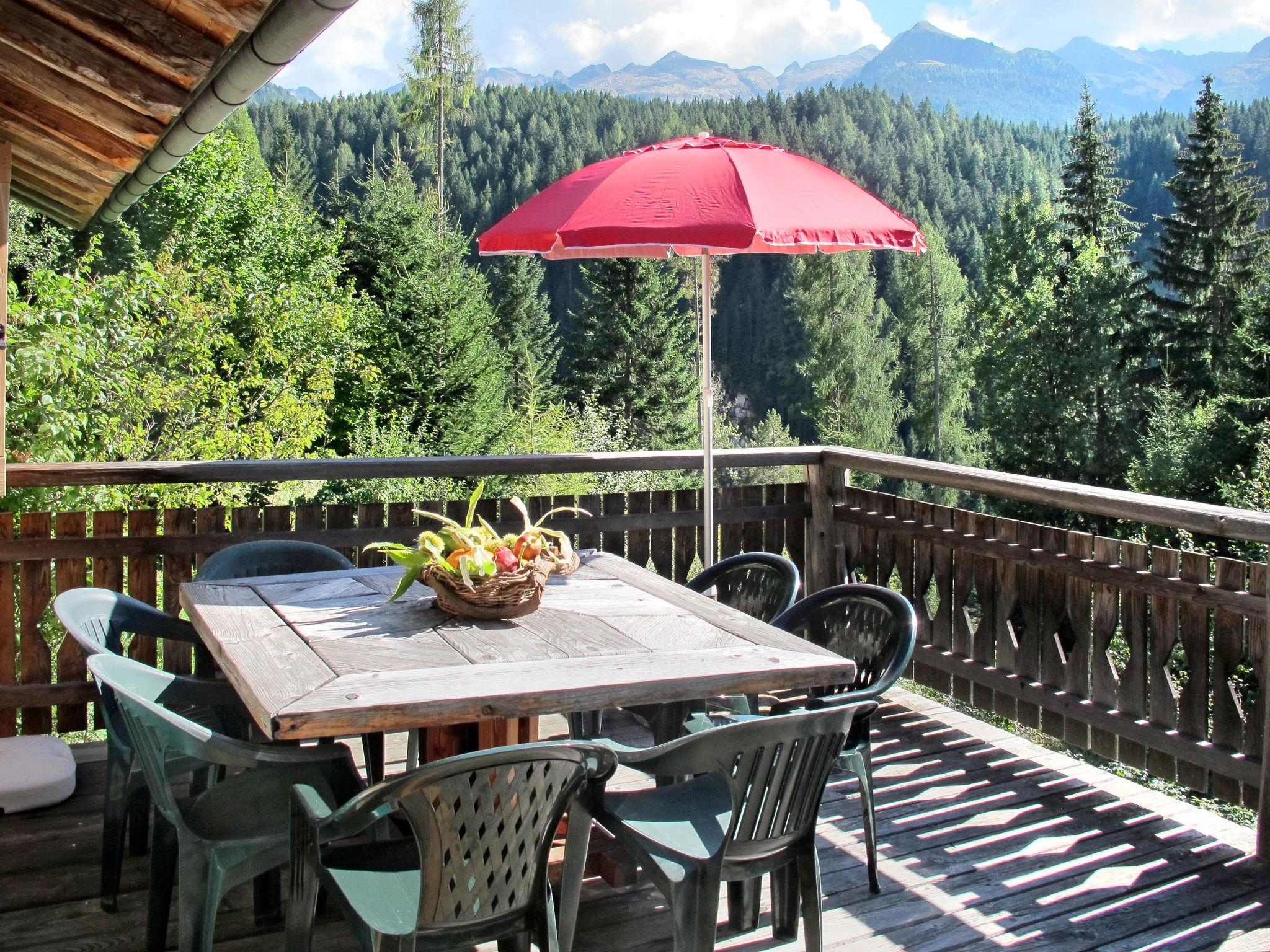 Photo 3 - Maison de 2 chambres à Predazzo avec terrasse et vues sur la montagne