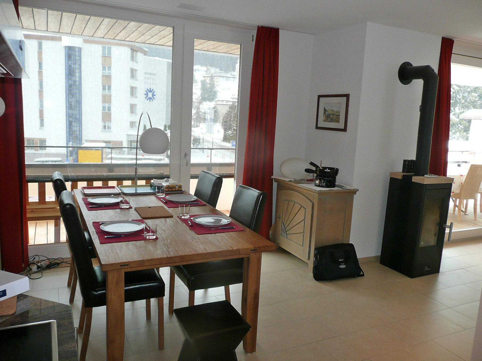 Foto 2 - Apartment mit 1 Schlafzimmer in Davos mit blick auf die berge