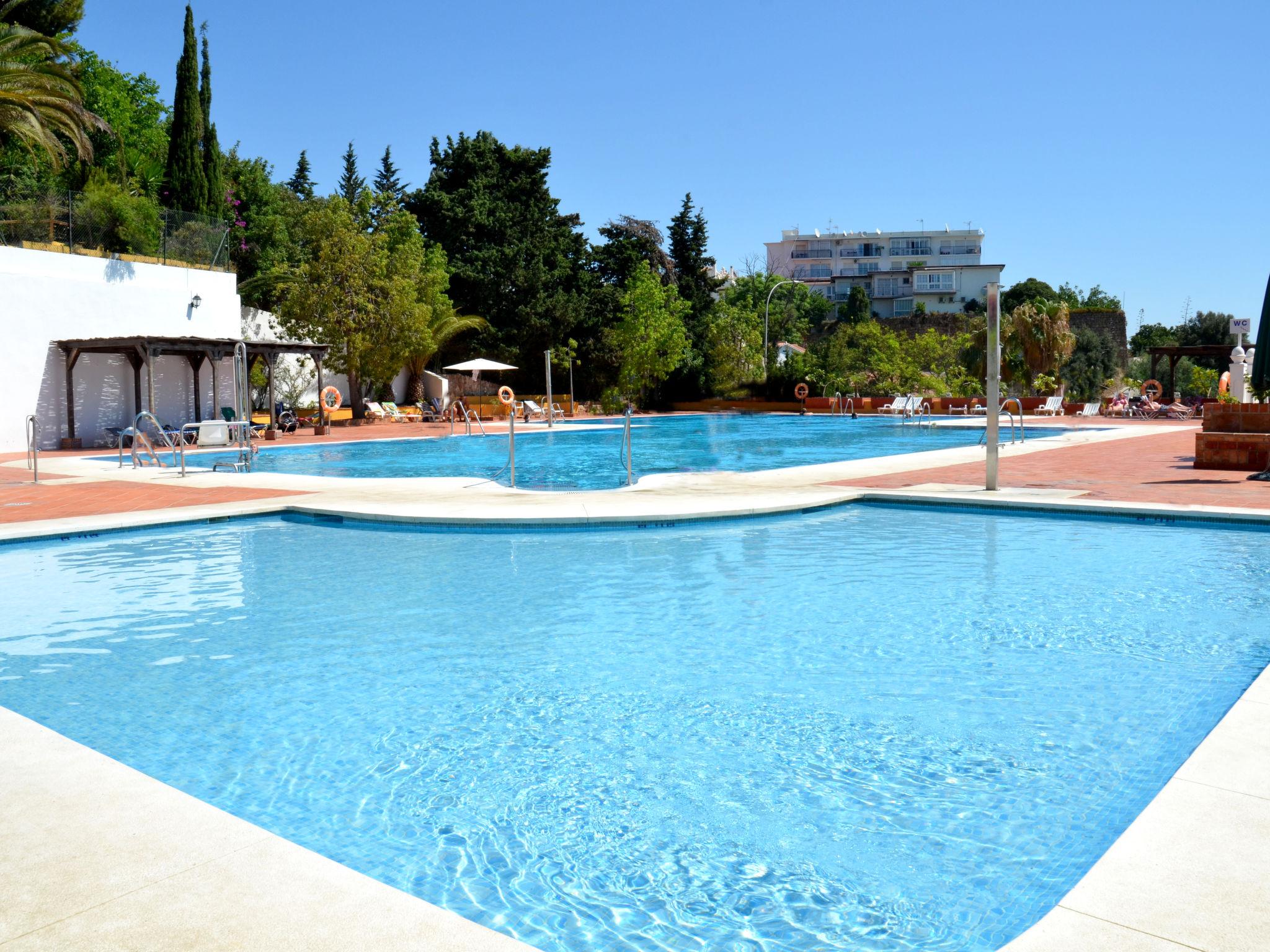 Foto 1 - Apartamento de 1 habitación en Torremolinos con piscina y vistas al mar