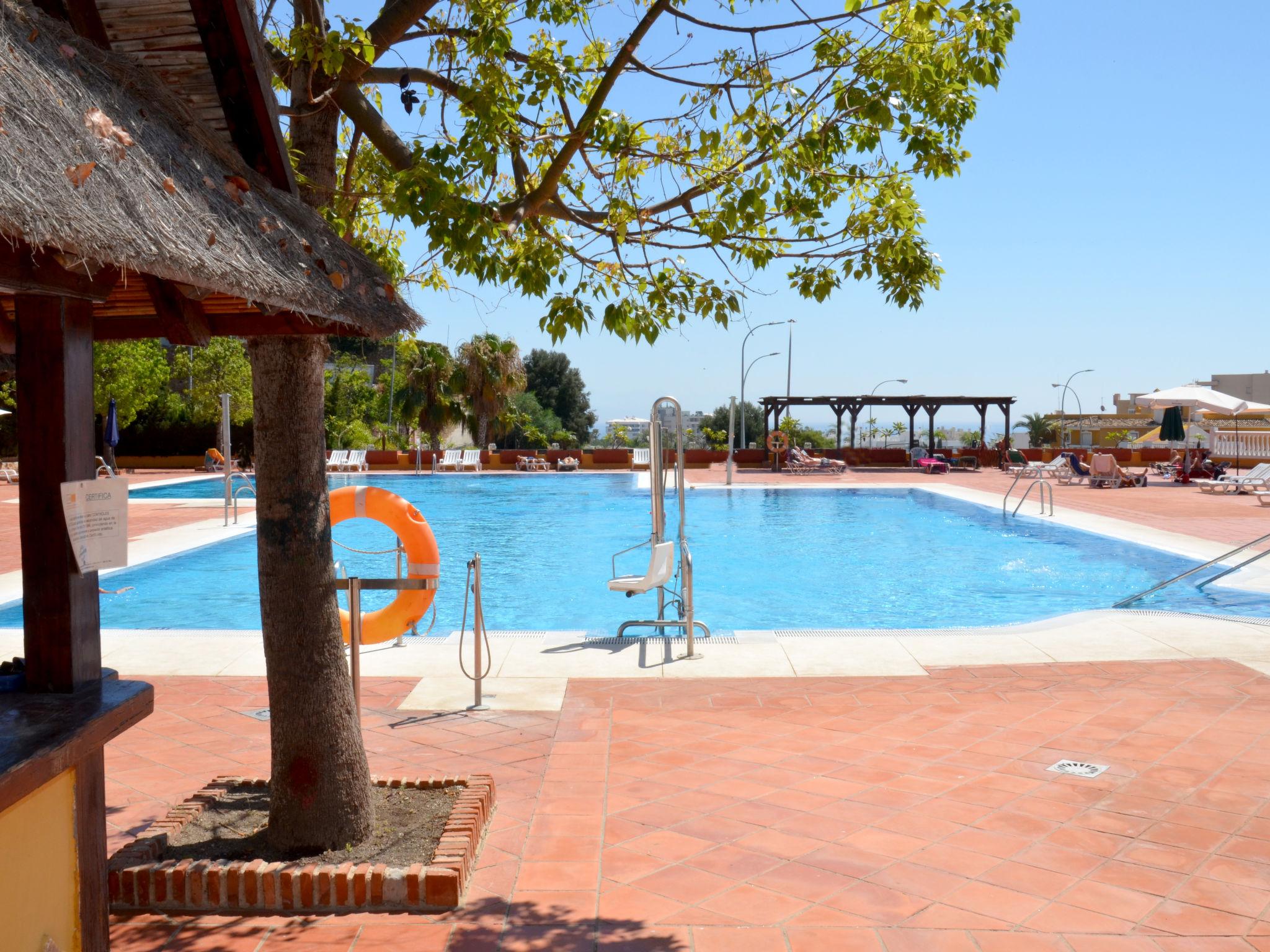 Photo 26 - 1 bedroom Apartment in Torremolinos with swimming pool and garden