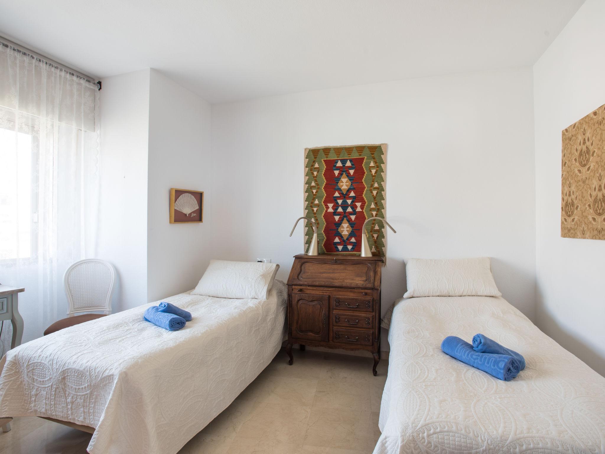 Photo 10 - 2 bedroom Apartment in Estepona with swimming pool and terrace