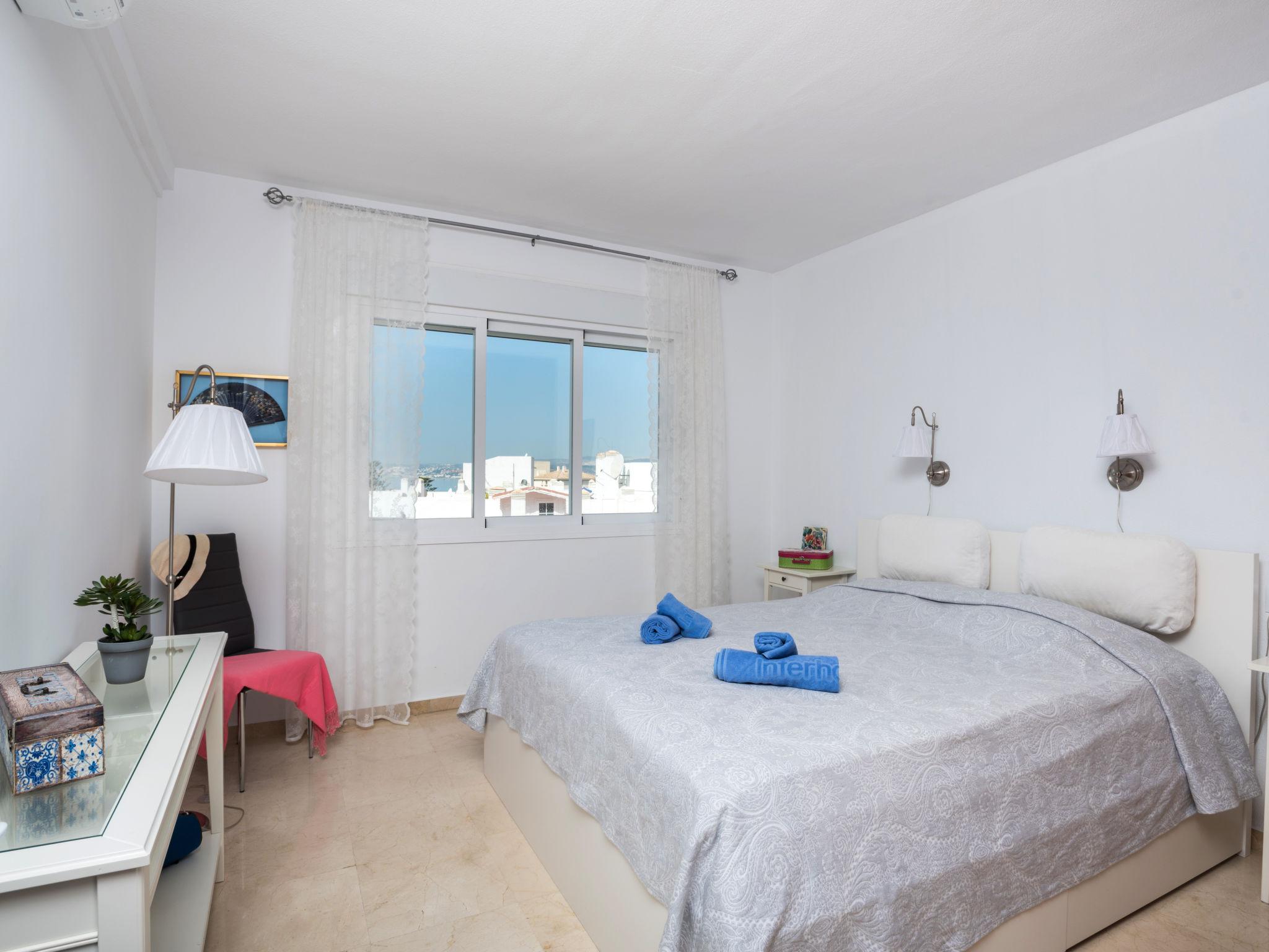 Foto 8 - Appartamento con 2 camere da letto a Estepona con piscina e vista mare