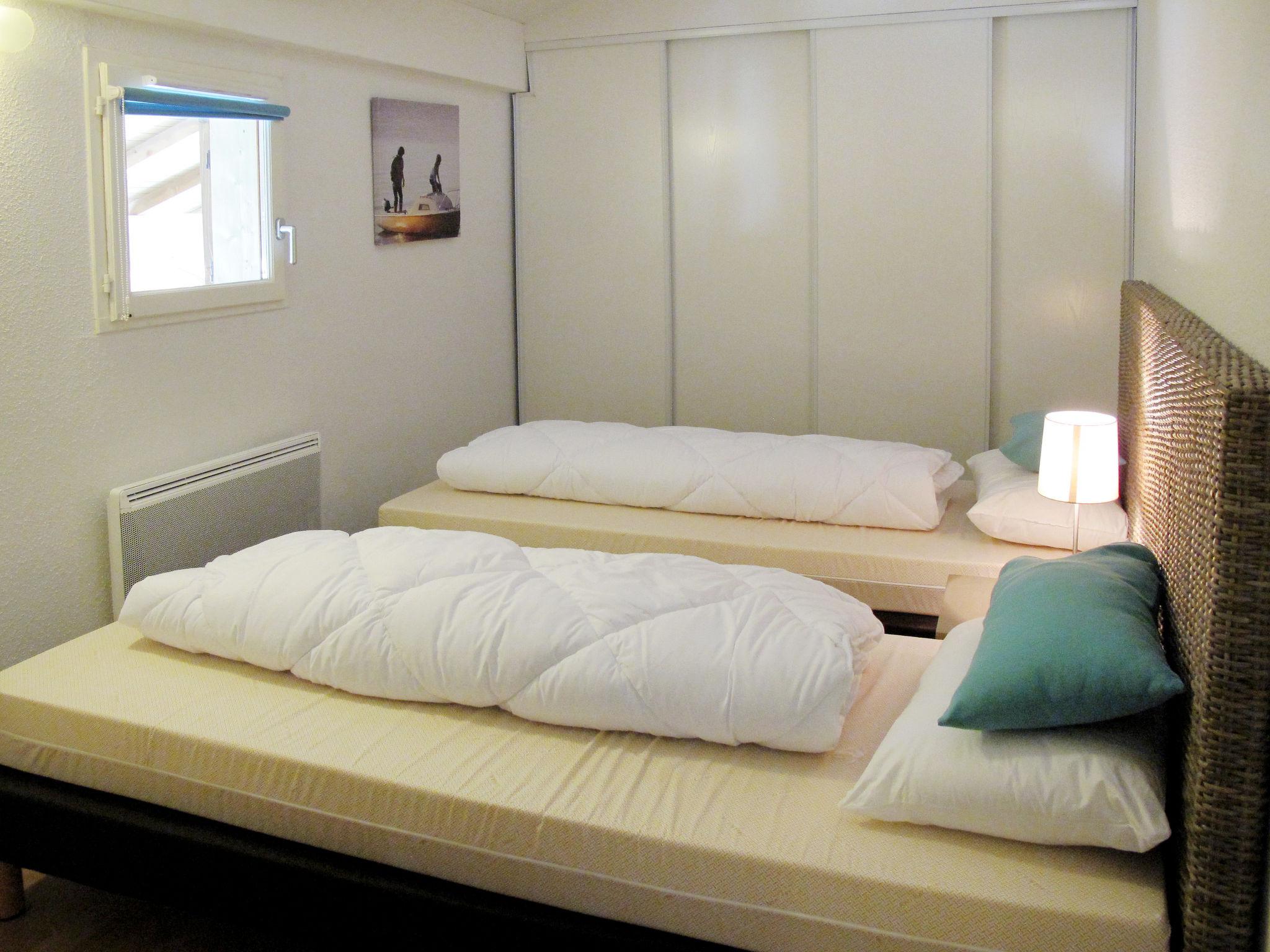 Foto 10 - Appartamento con 3 camere da letto a Lacanau con piscina e vista mare
