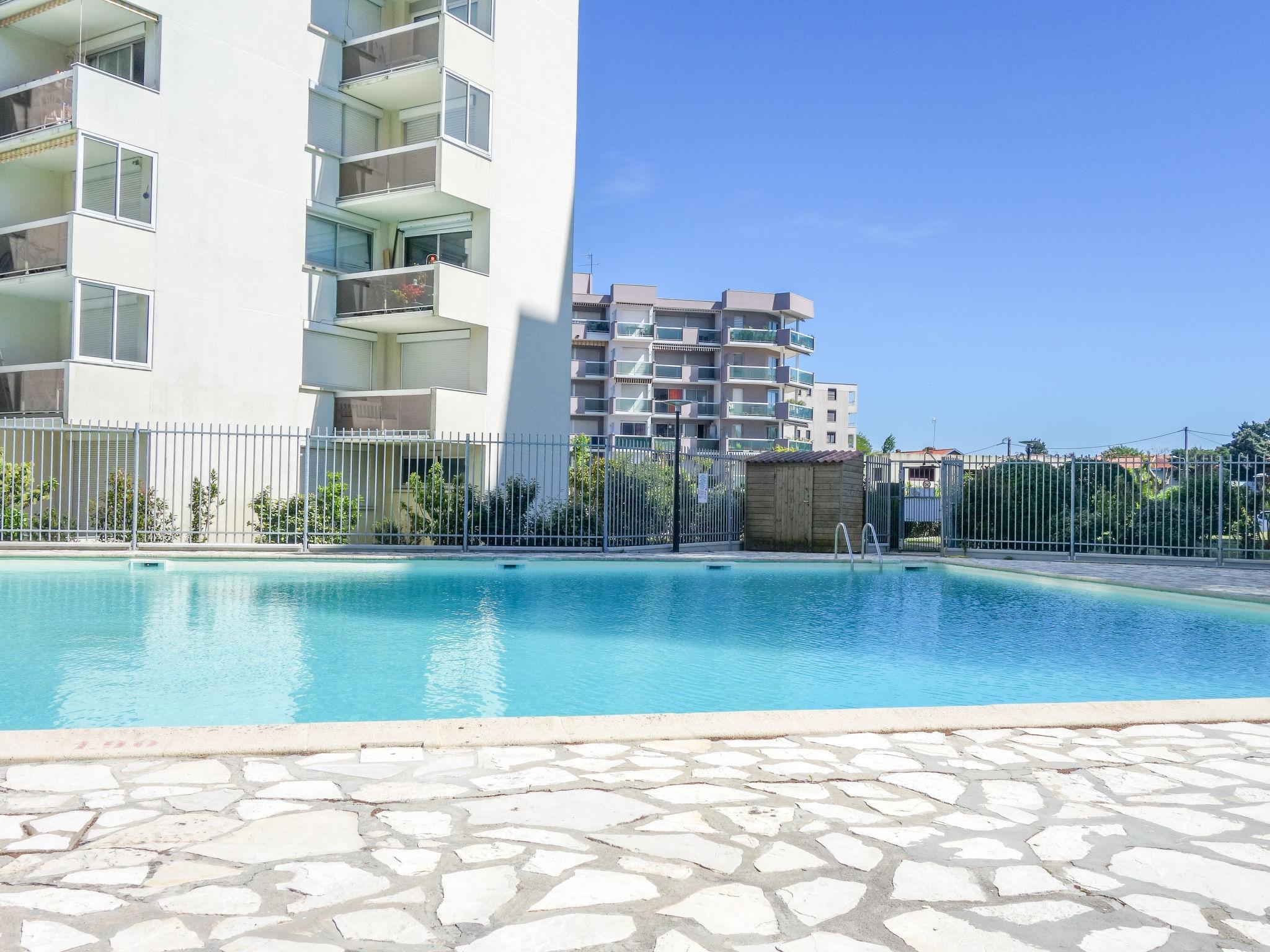 Foto 1 - Apartamento de 1 habitación en Arcachon con piscina y vistas al mar