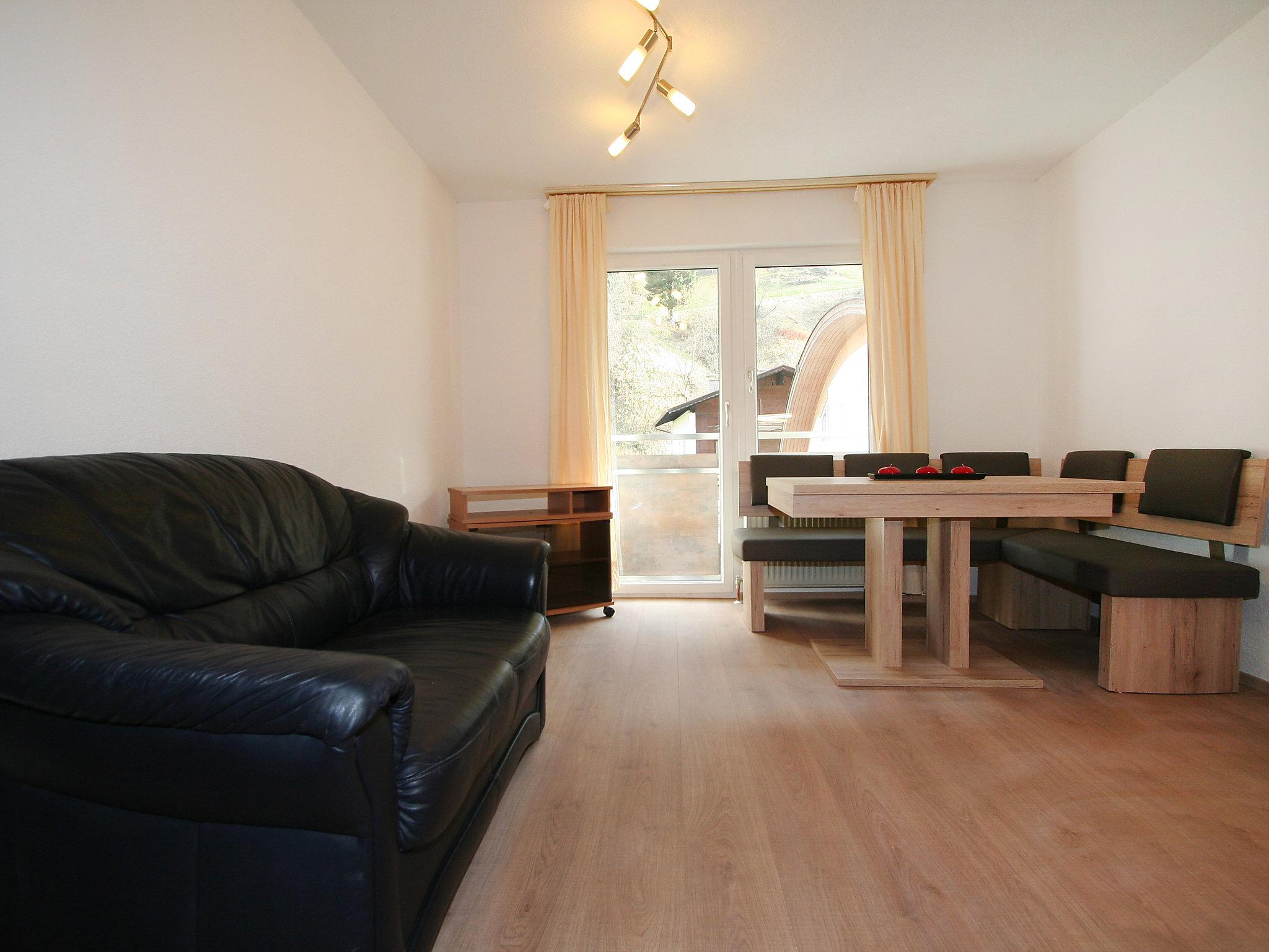 Photo 2 - 2 bedroom Apartment in See with garden and mountain view