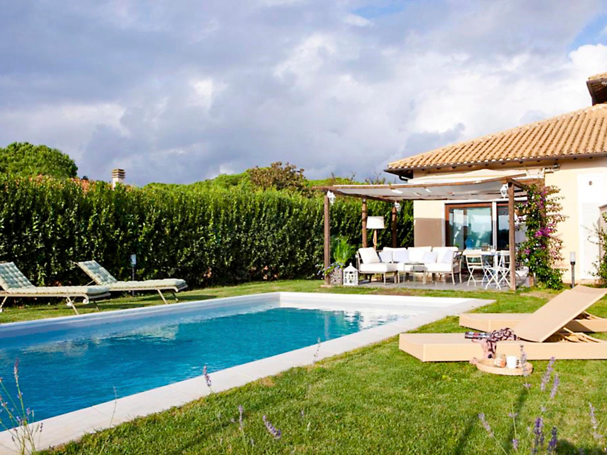 Foto 3 - Casa de 3 quartos em Tarquinia com piscina privada e vistas do mar