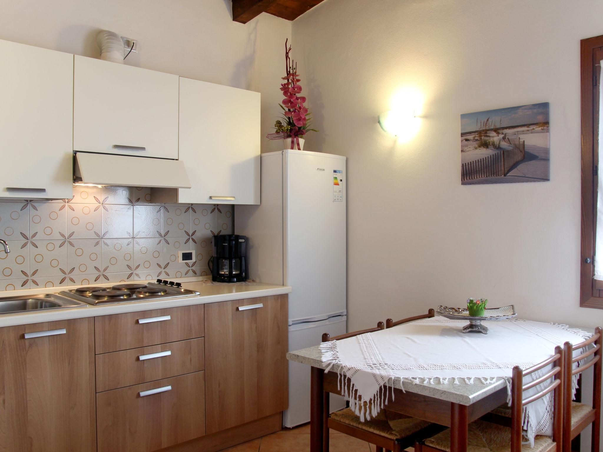 Foto 3 - Apartamento de 3 habitaciones en Tremosine sul Garda con piscina y jardín