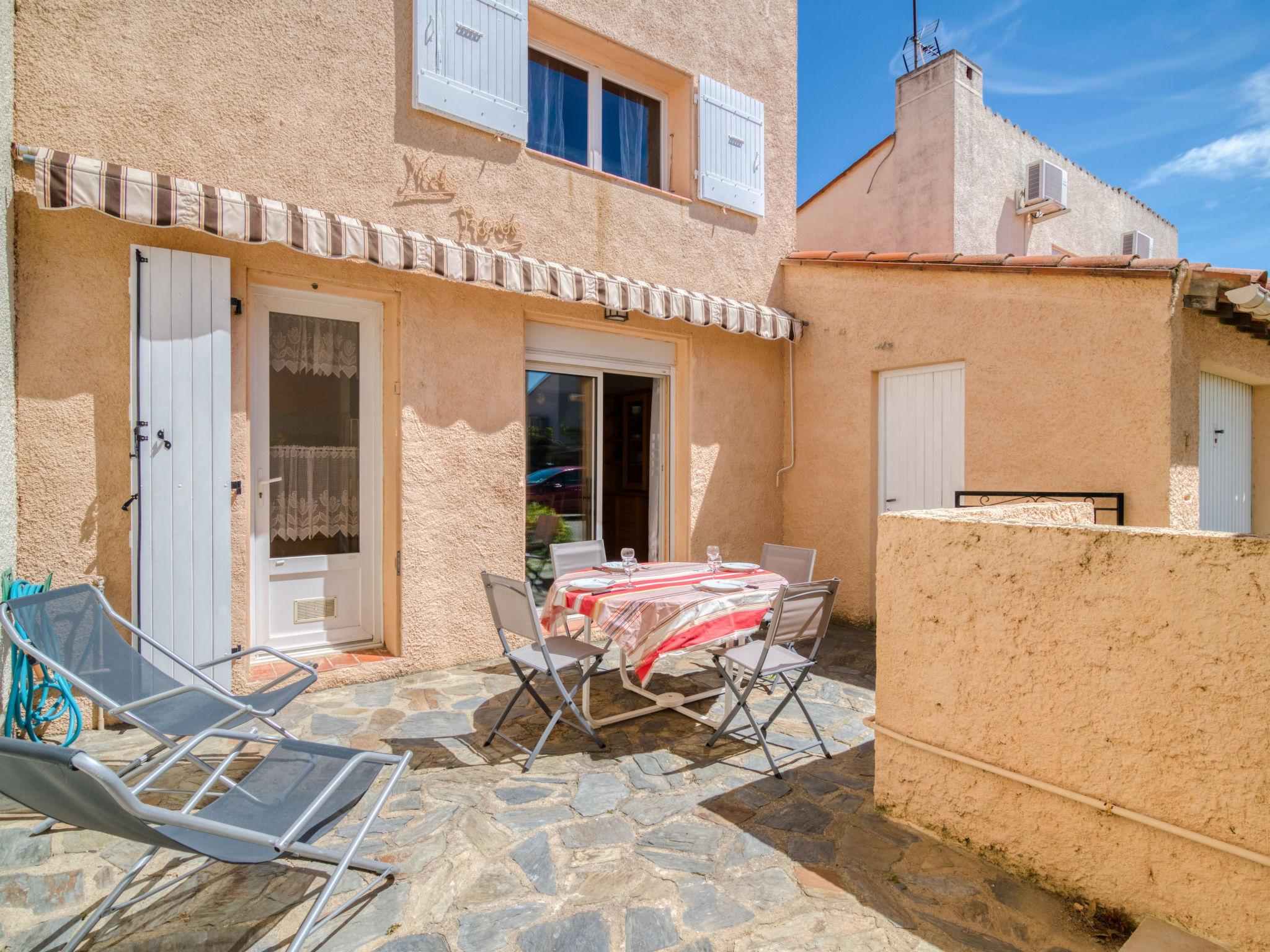 Foto 1 - Haus mit 2 Schlafzimmern in Saint-Cyprien mit terrasse und blick aufs meer