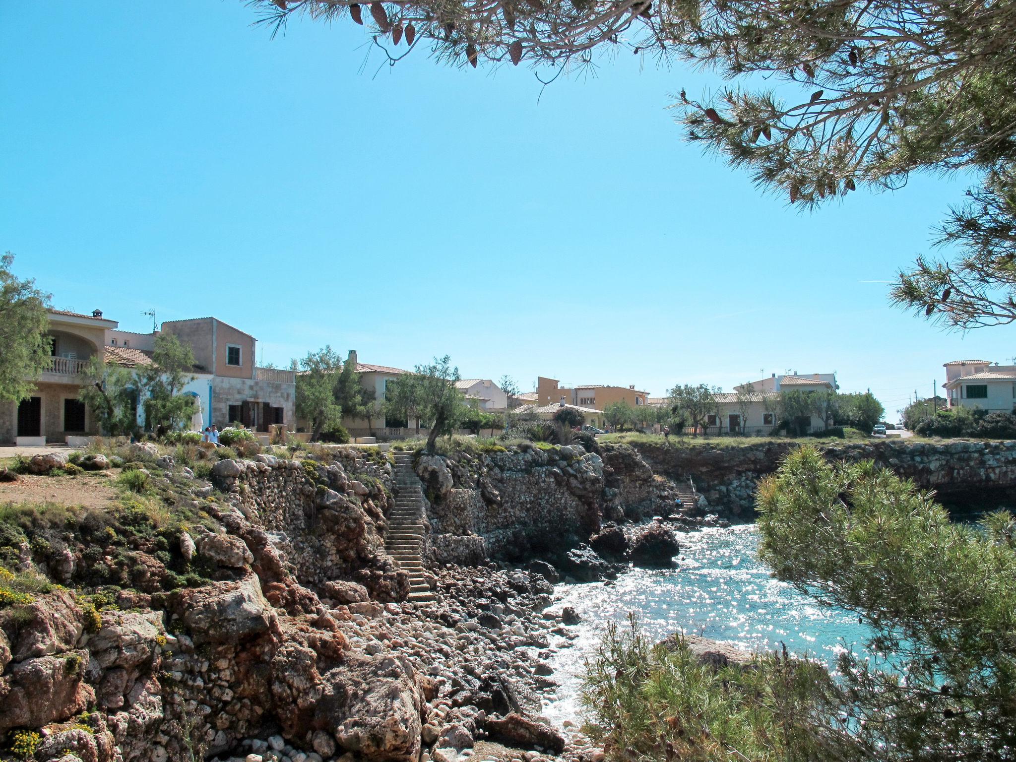 Foto 46 - Haus mit 6 Schlafzimmern in Sant Llorenç des Cardassar mit privater pool und garten