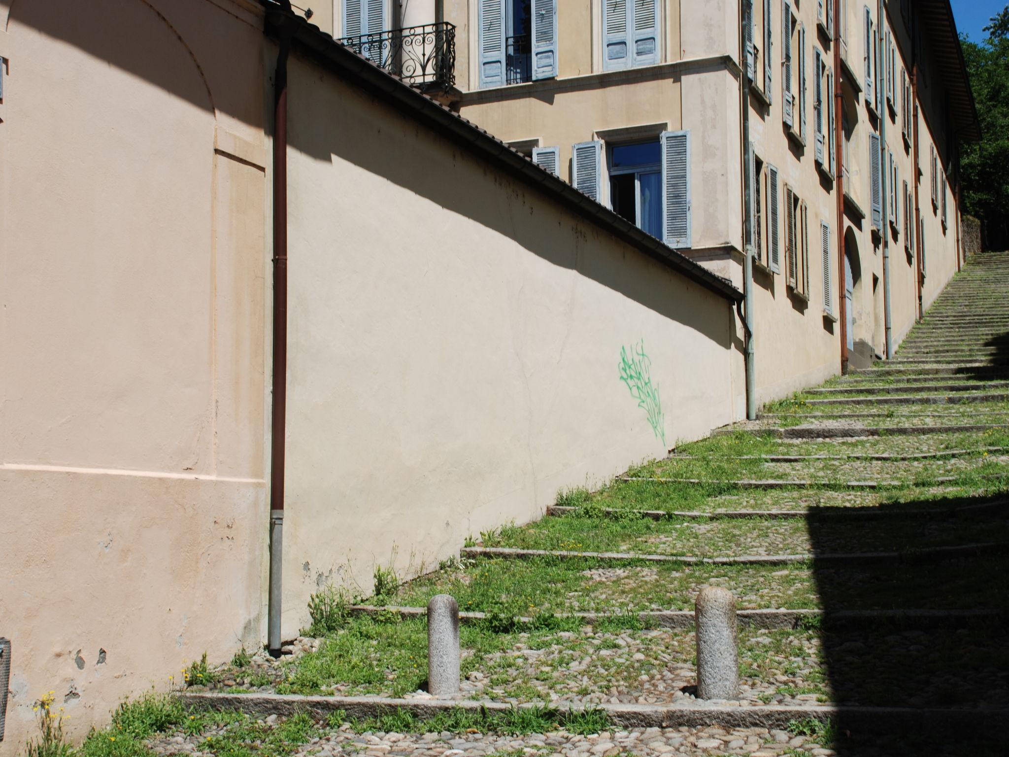 Photo 35 - 2 bedroom House in Bellinzona with garden and terrace