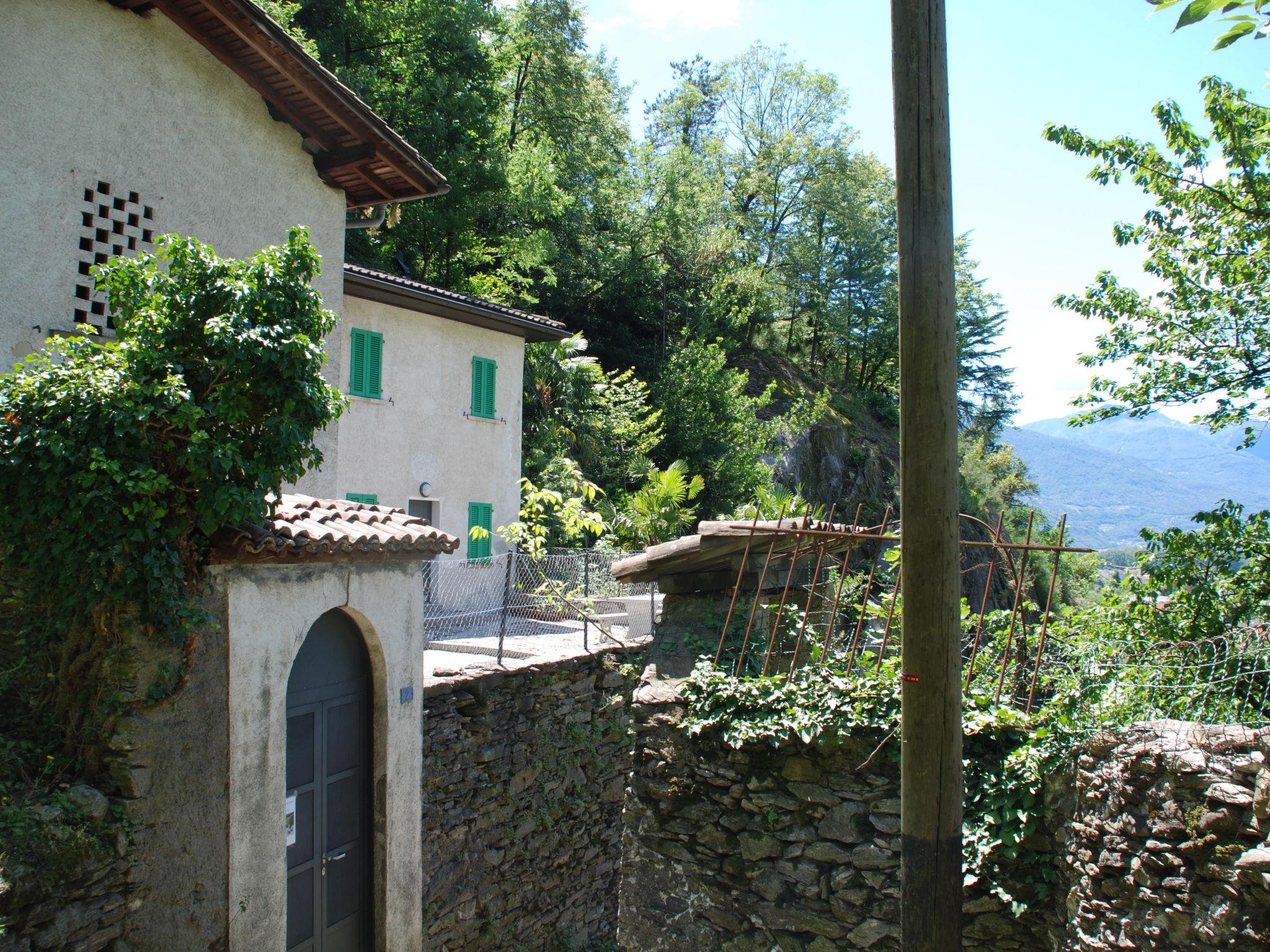 Foto 28 - Casa con 2 camere da letto a Bellinzona con giardino e terrazza