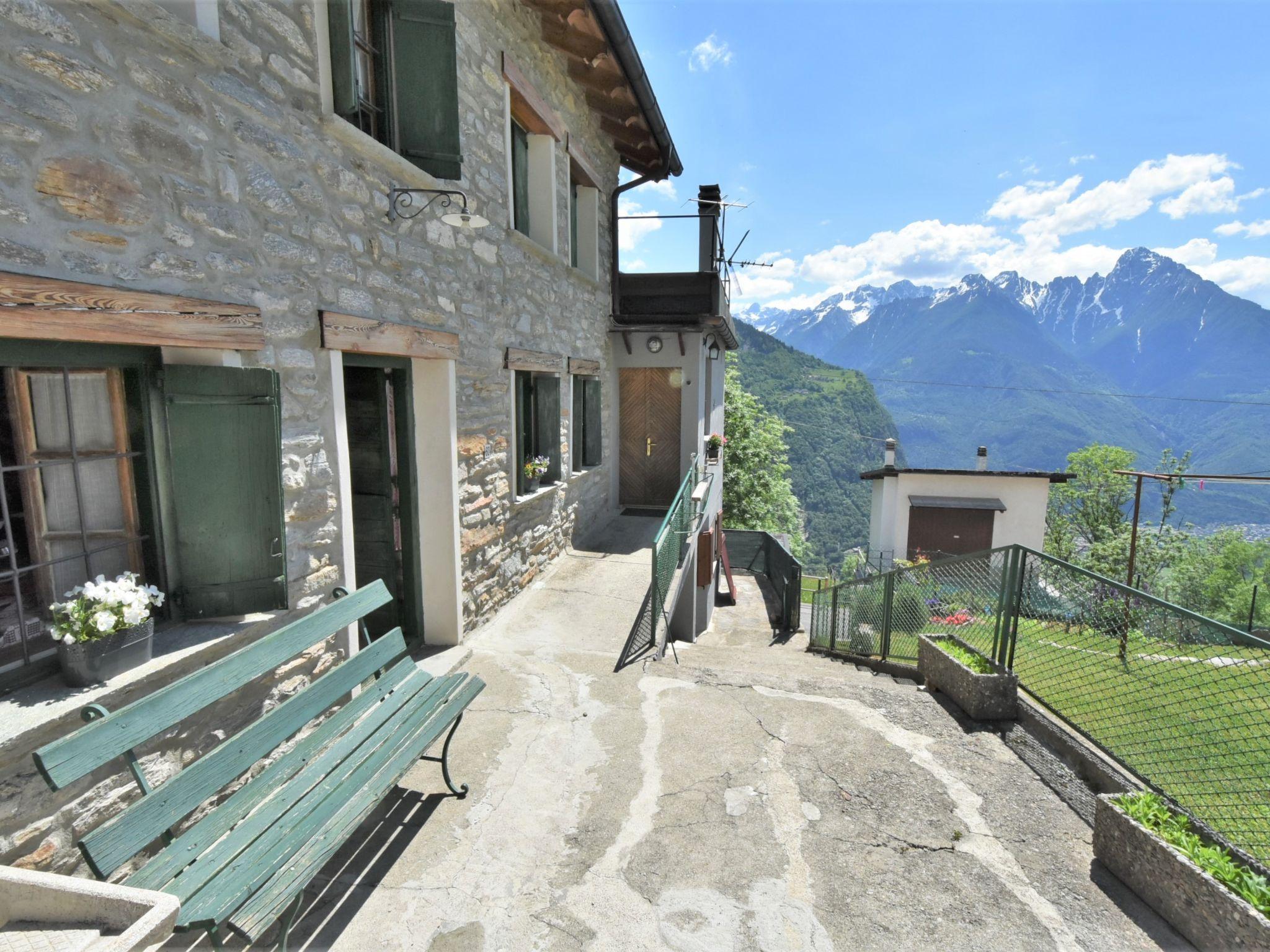 Foto 33 - Haus mit 4 Schlafzimmern in San Giacomo Filippo mit blick auf die berge