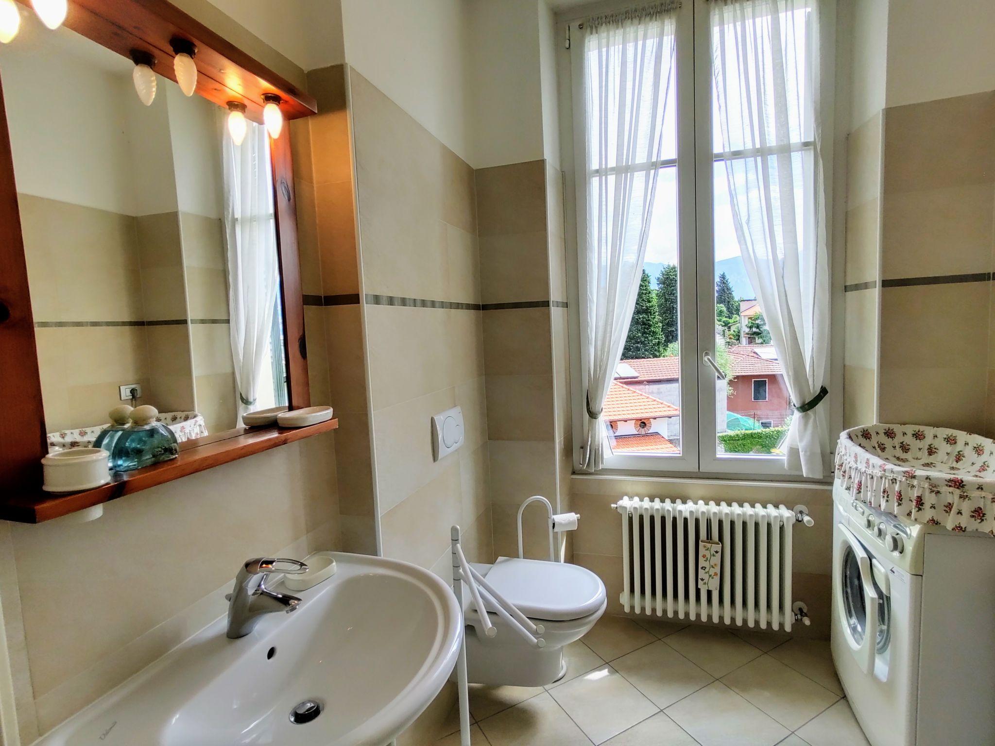 Foto 19 - Appartamento con 2 camere da letto a Tremezzina con giardino e vista sulle montagne