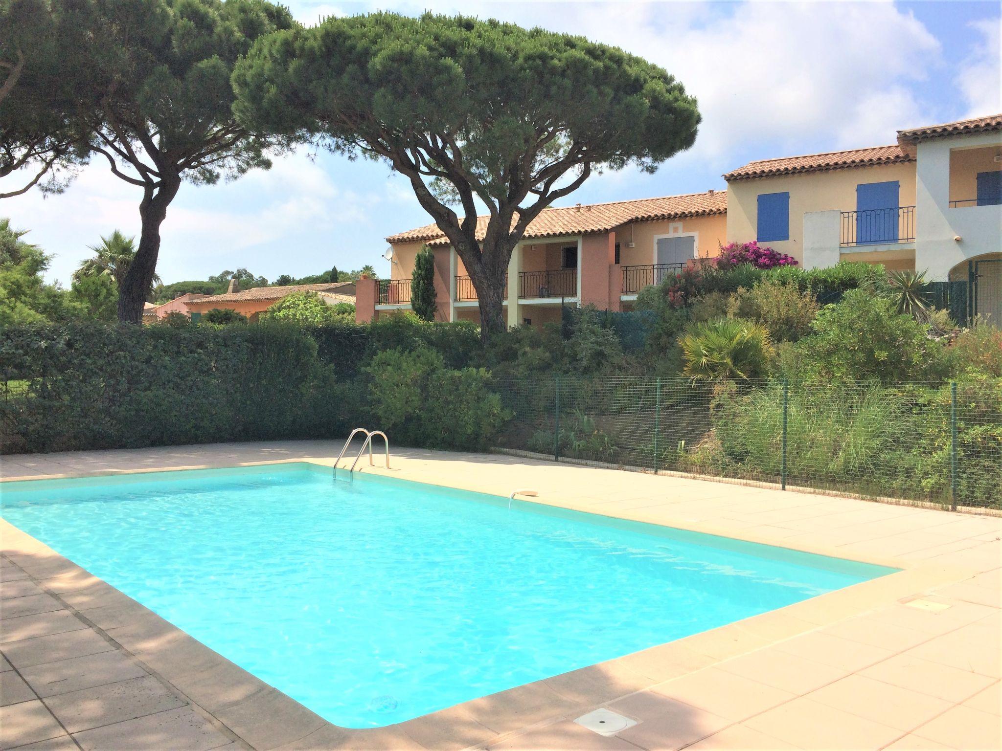 Photo 5 - Maison de 2 chambres à Roquebrune-sur-Argens avec piscine et jardin