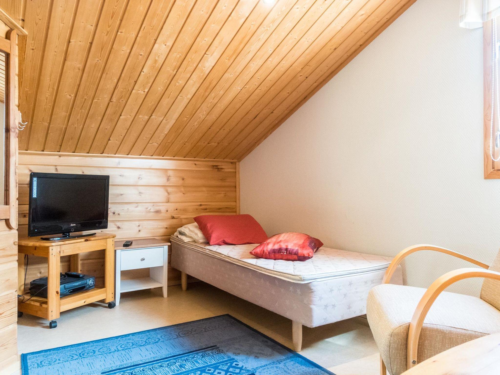 Foto 15 - Casa con 3 camere da letto a Kittilä con sauna e vista sulle montagne