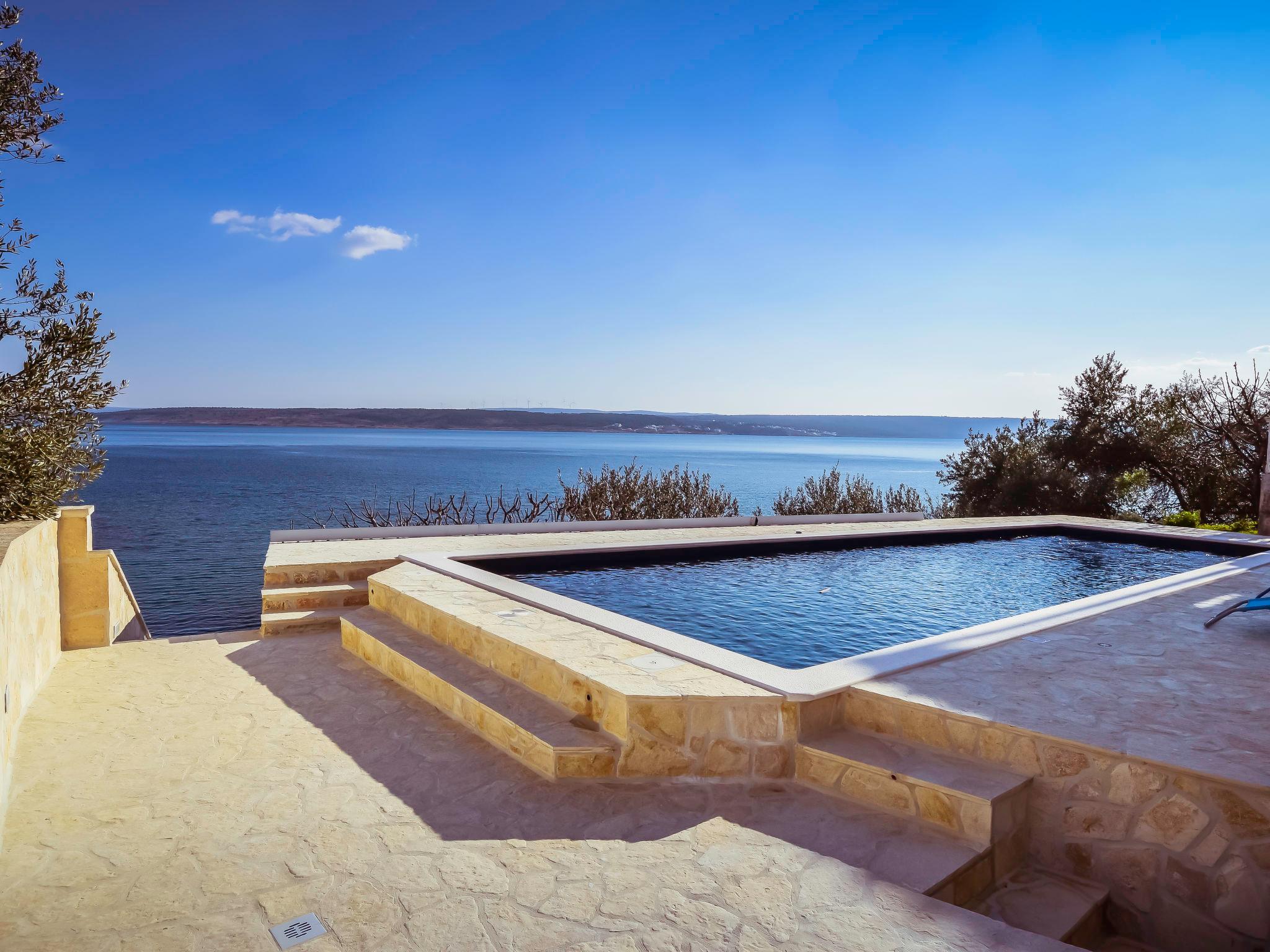 Foto 1 - Casa de 6 habitaciones en Jasenice con piscina privada y vistas al mar