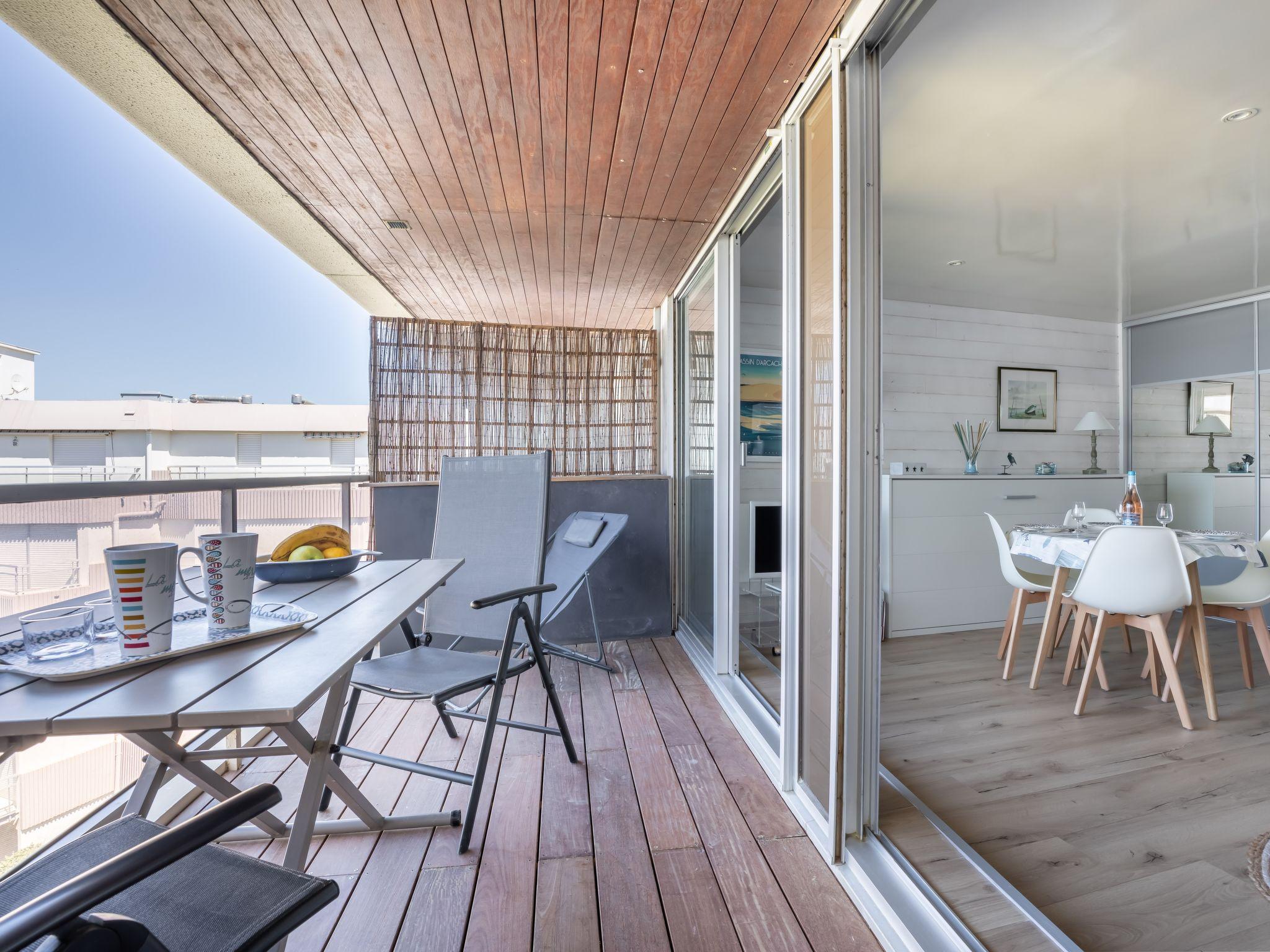 Photo 12 - Apartment in Arcachon with terrace and sea view