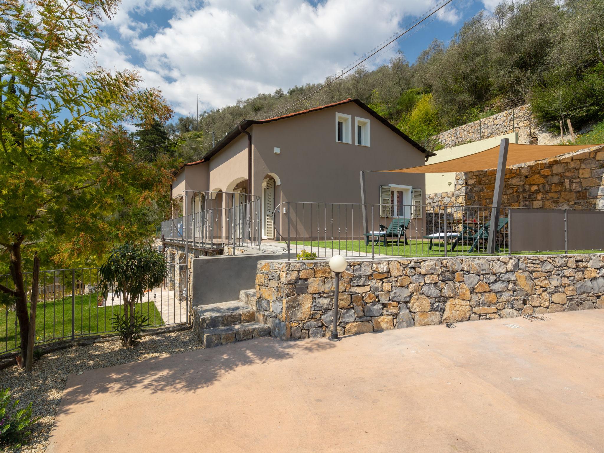 Photo 2 - Appartement de 3 chambres à Pontedassio avec piscine et jardin