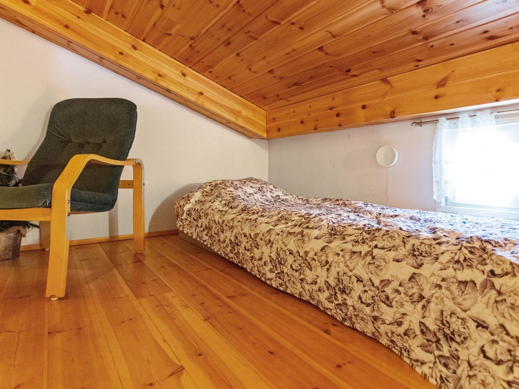 Foto 13 - Haus mit 1 Schlafzimmer in Puolanka mit sauna und blick auf die berge