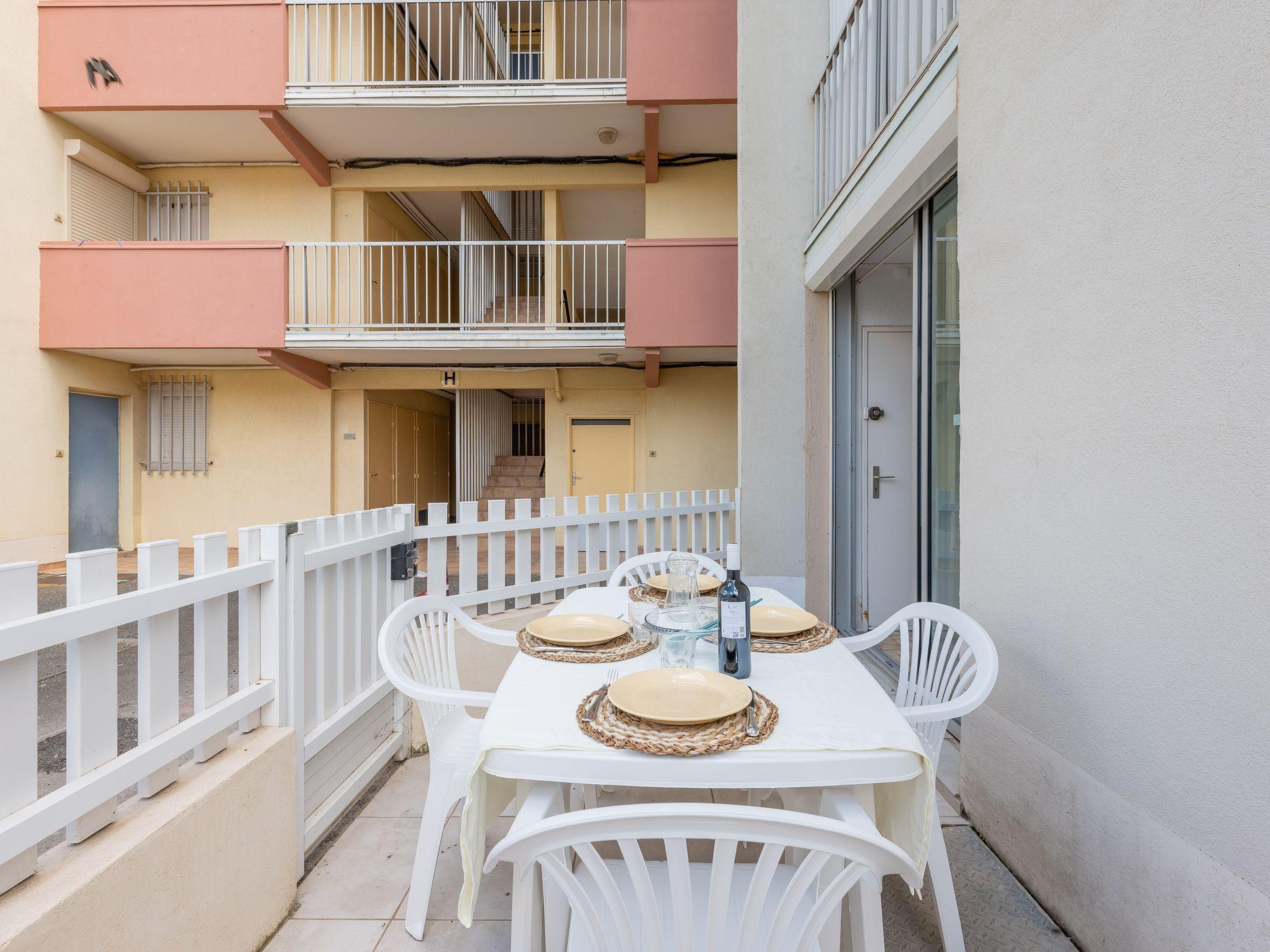 Foto 5 - Apartment mit 1 Schlafzimmer in Narbonne mit terrasse und blick aufs meer