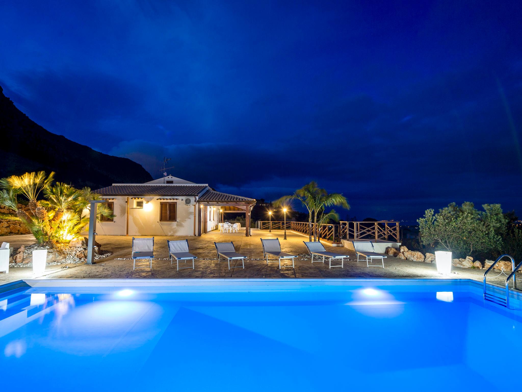 Photo 20 - Maison de 4 chambres à Castellammare del Golfo avec piscine privée et vues à la mer