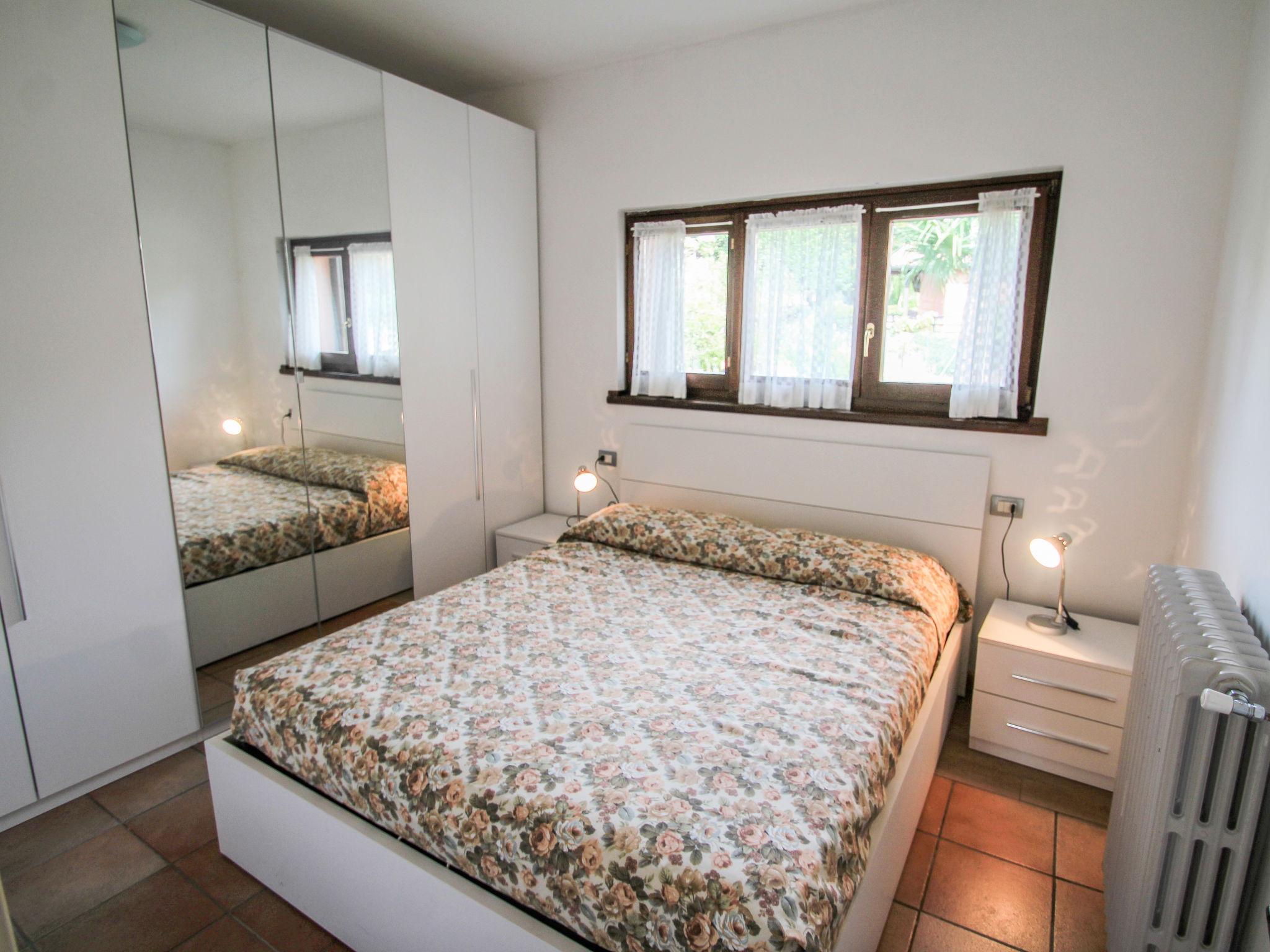 Foto 10 - Appartamento con 1 camera da letto a Luino con piscina e giardino