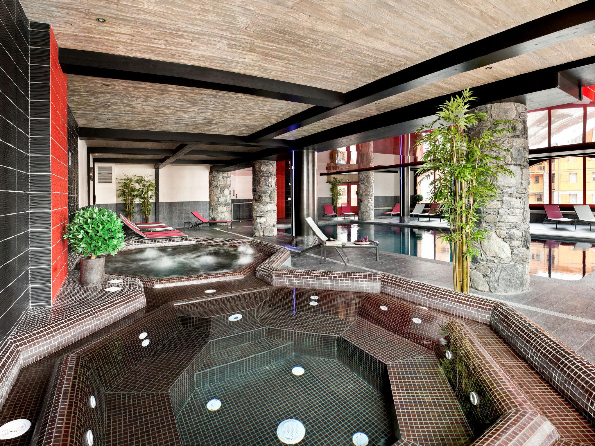 Foto 1 - Apartamento de 2 quartos em Tignes com piscina e sauna