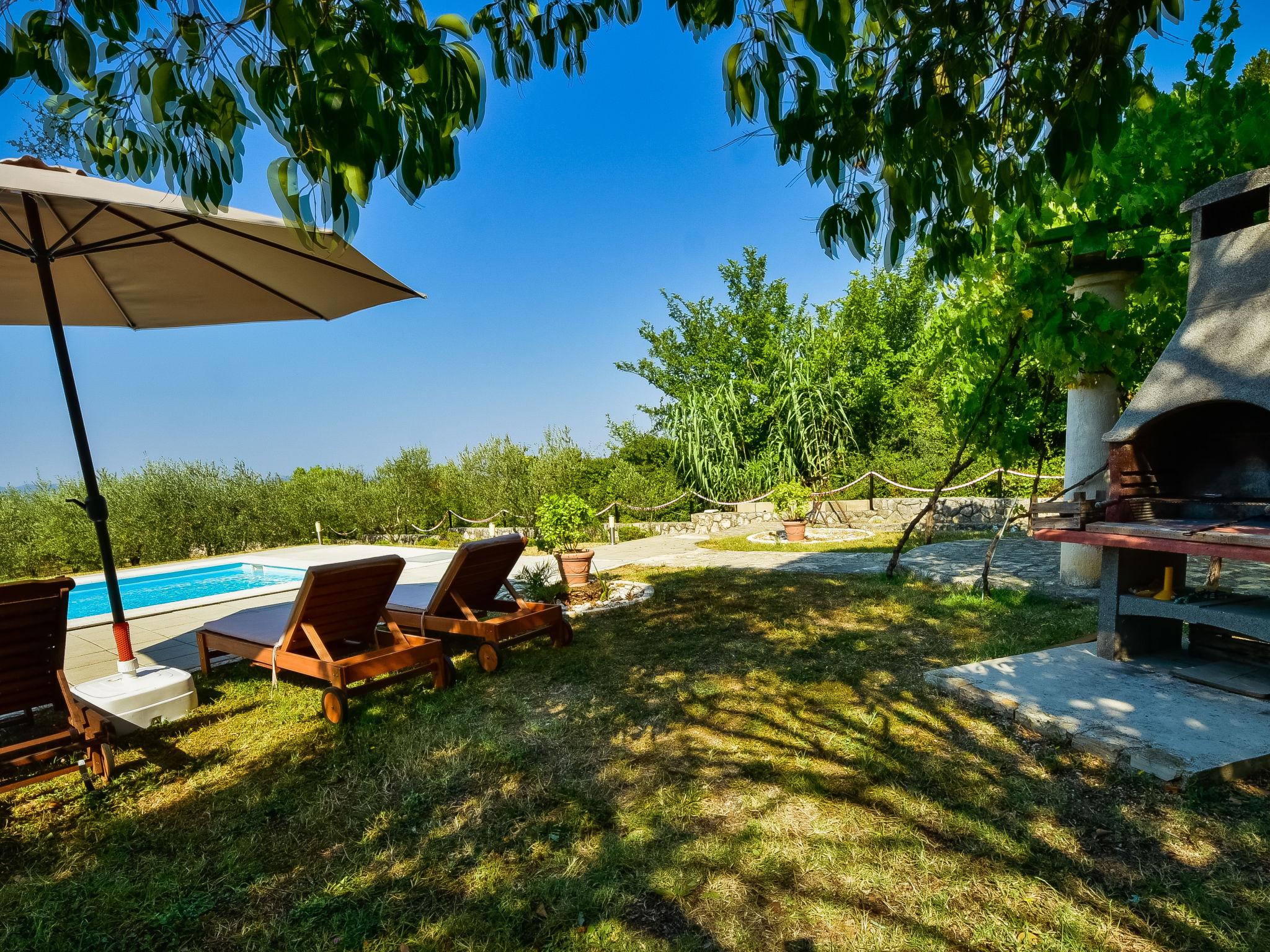 Photo 24 - Maison de 2 chambres à Zadar avec piscine privée et vues à la mer