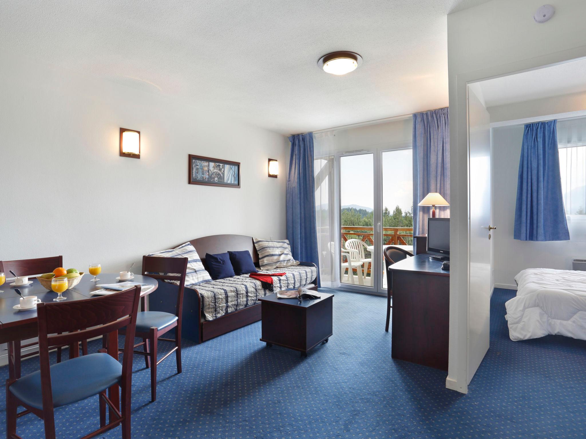 Foto 3 - Appartamento con 2 camere da letto a Bolquère con terrazza e vista sulle montagne