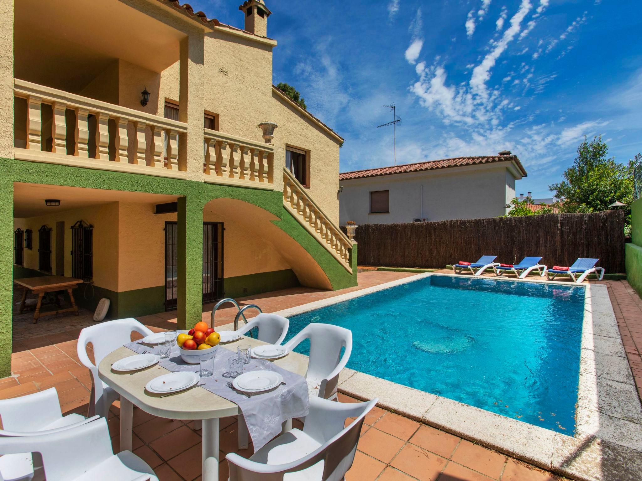 Photo 1 - Maison de 4 chambres à Pals avec piscine privée et vues à la mer