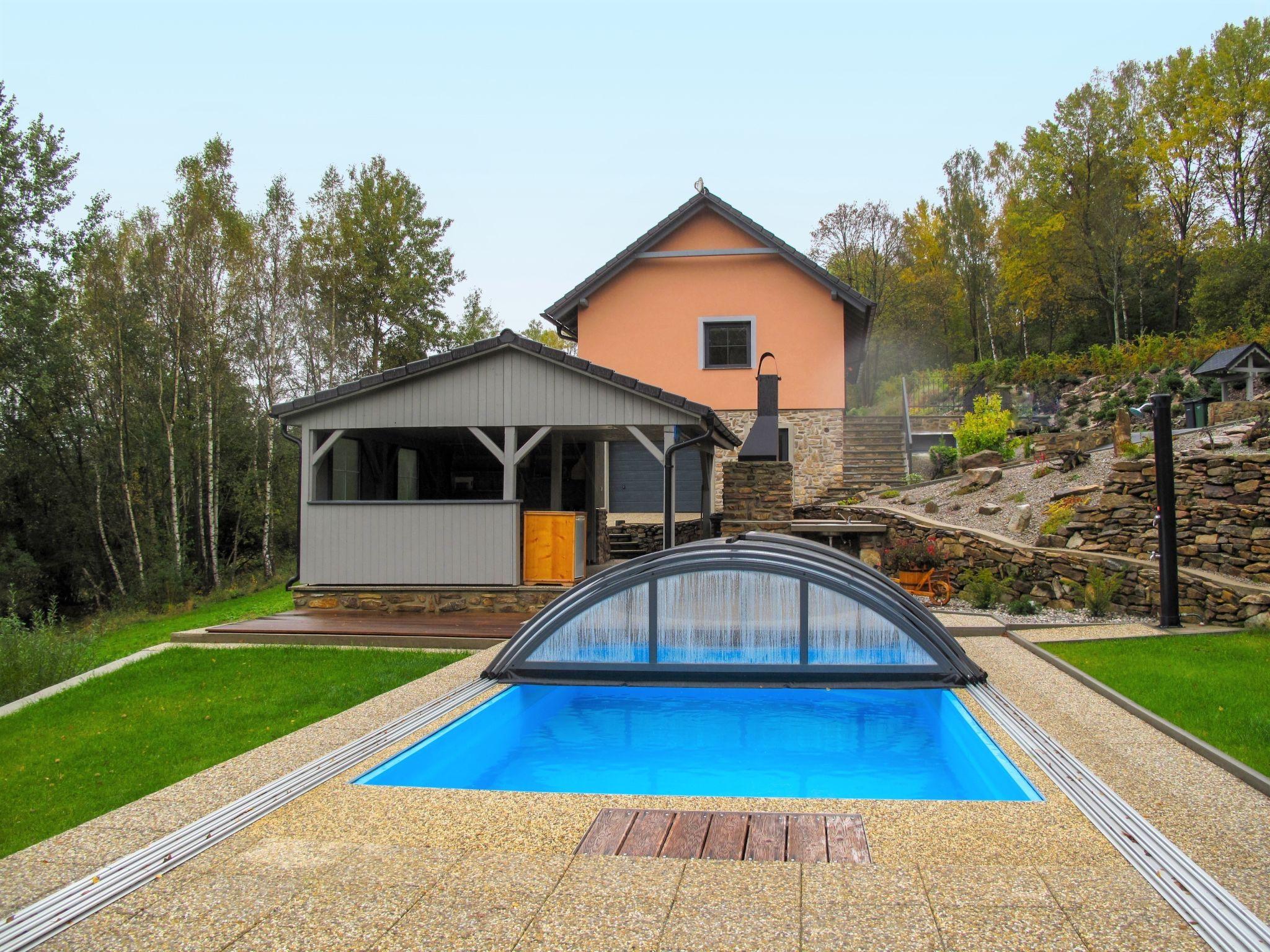 Photo 36 - Maison de 5 chambres à Nebahovy avec piscine privée et jardin