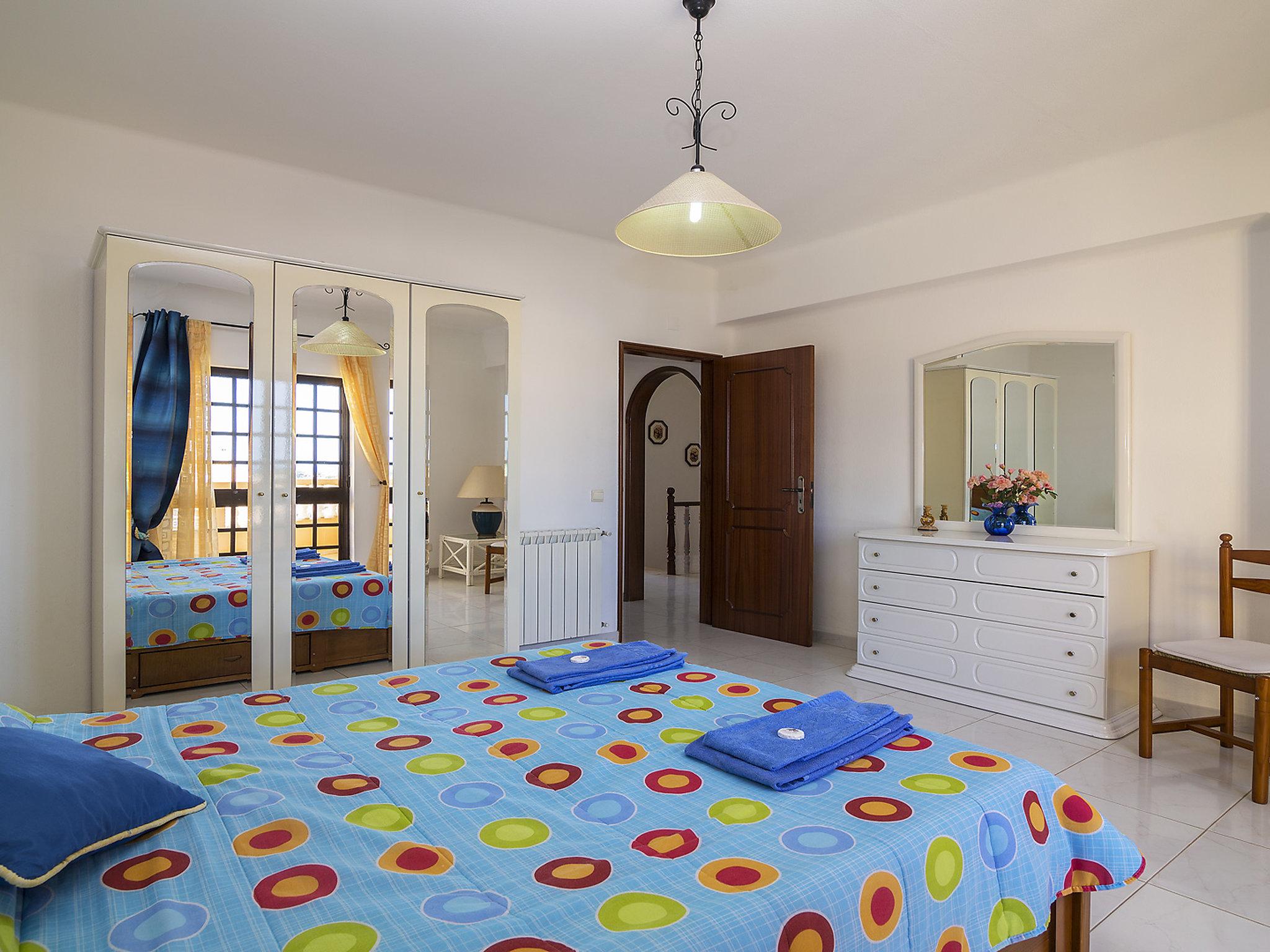 Foto 20 - Casa con 4 camere da letto a Silves con piscina privata e vista mare