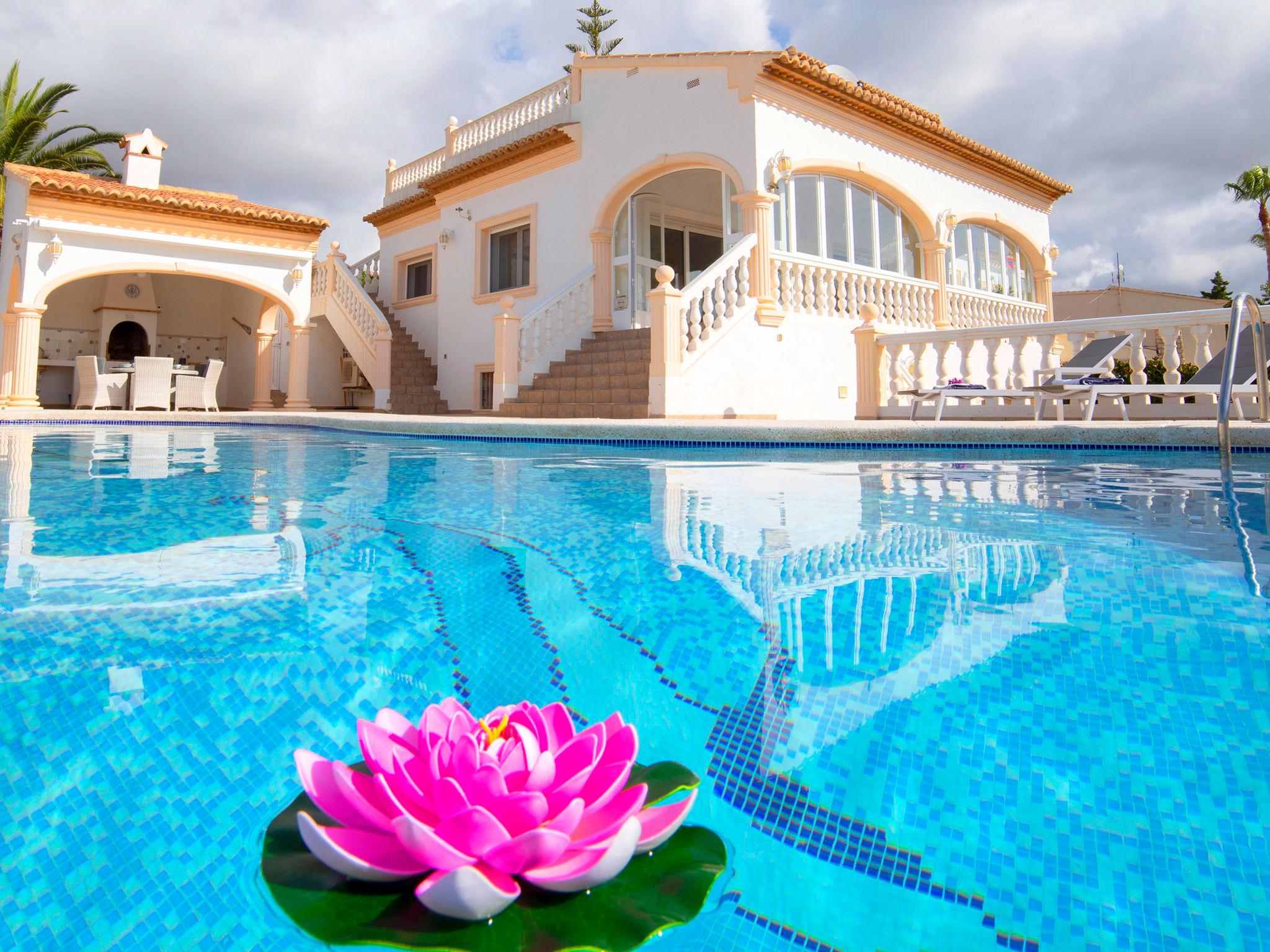 Foto 1 - Casa de 5 habitaciones en Calpe con piscina privada y vistas al mar