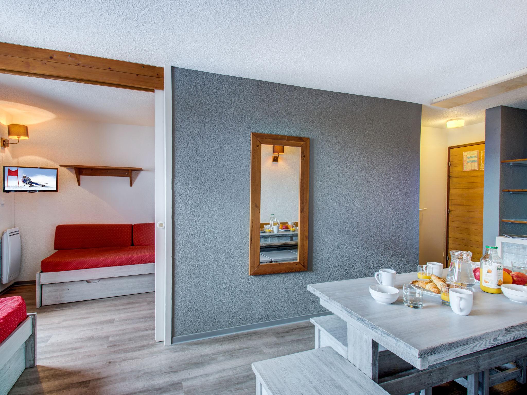 Foto 9 - Appartamento con 2 camere da letto a Tignes con vista sulle montagne