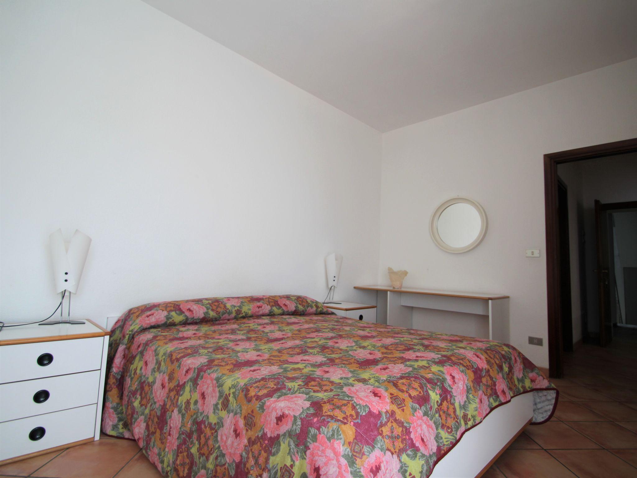Foto 9 - Apartamento de 1 habitación en Germignaga con piscina y vistas a la montaña