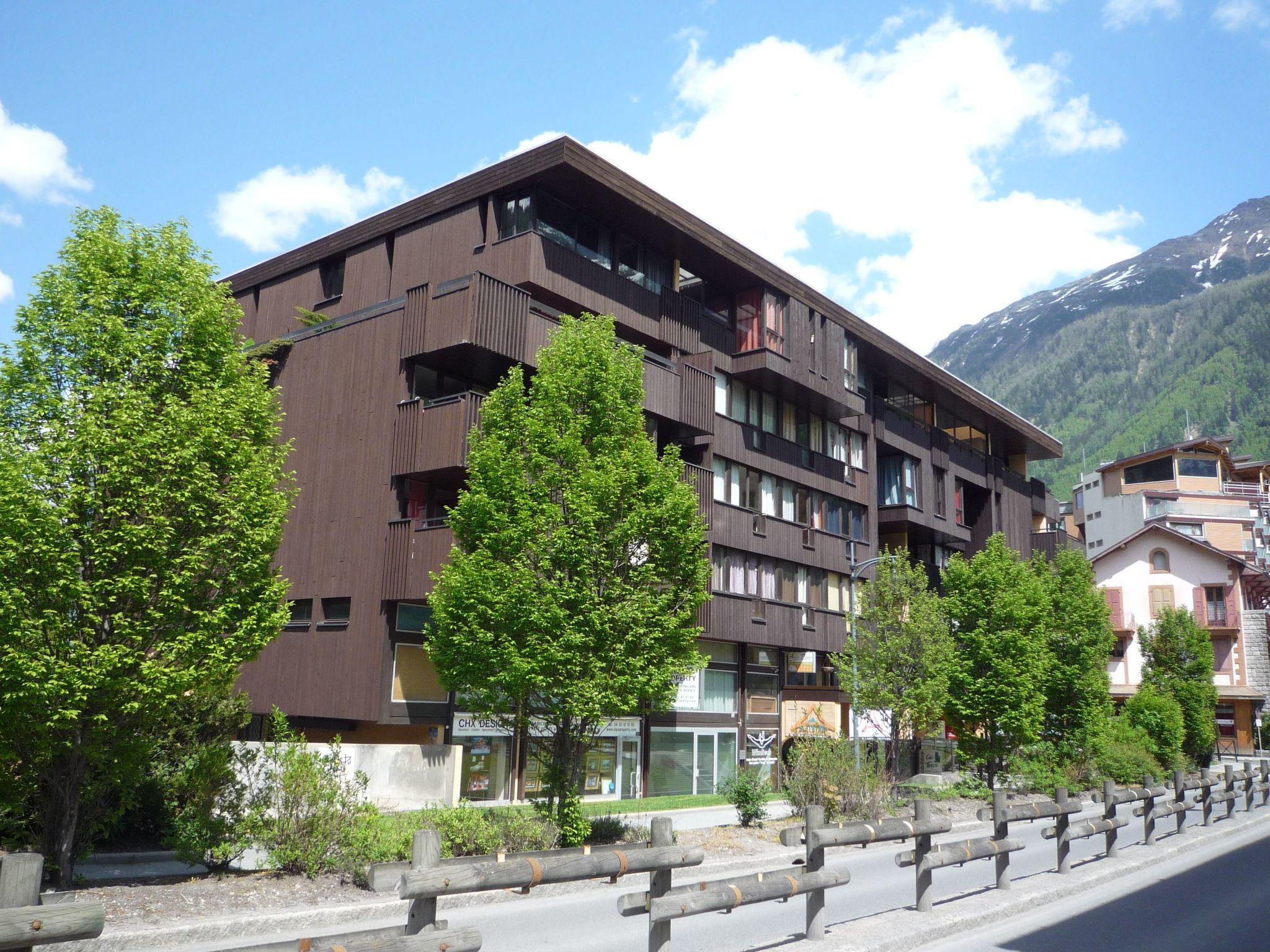 Foto 18 - Apartamento de 1 habitación en Chamonix-Mont-Blanc con terraza y vistas a la montaña