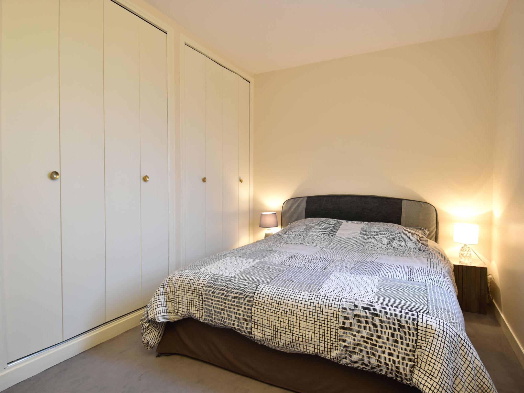 Foto 11 - Apartamento de 1 habitación en Trouville-sur-Mer con vistas al mar