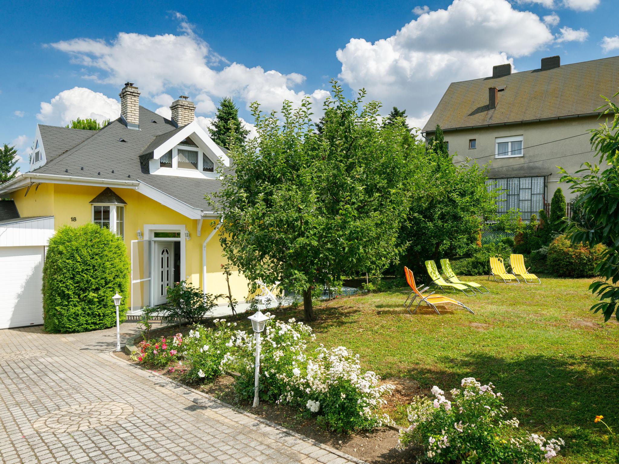 Foto 20 - Casa con 3 camere da letto a Fonyód con giardino e vista mare