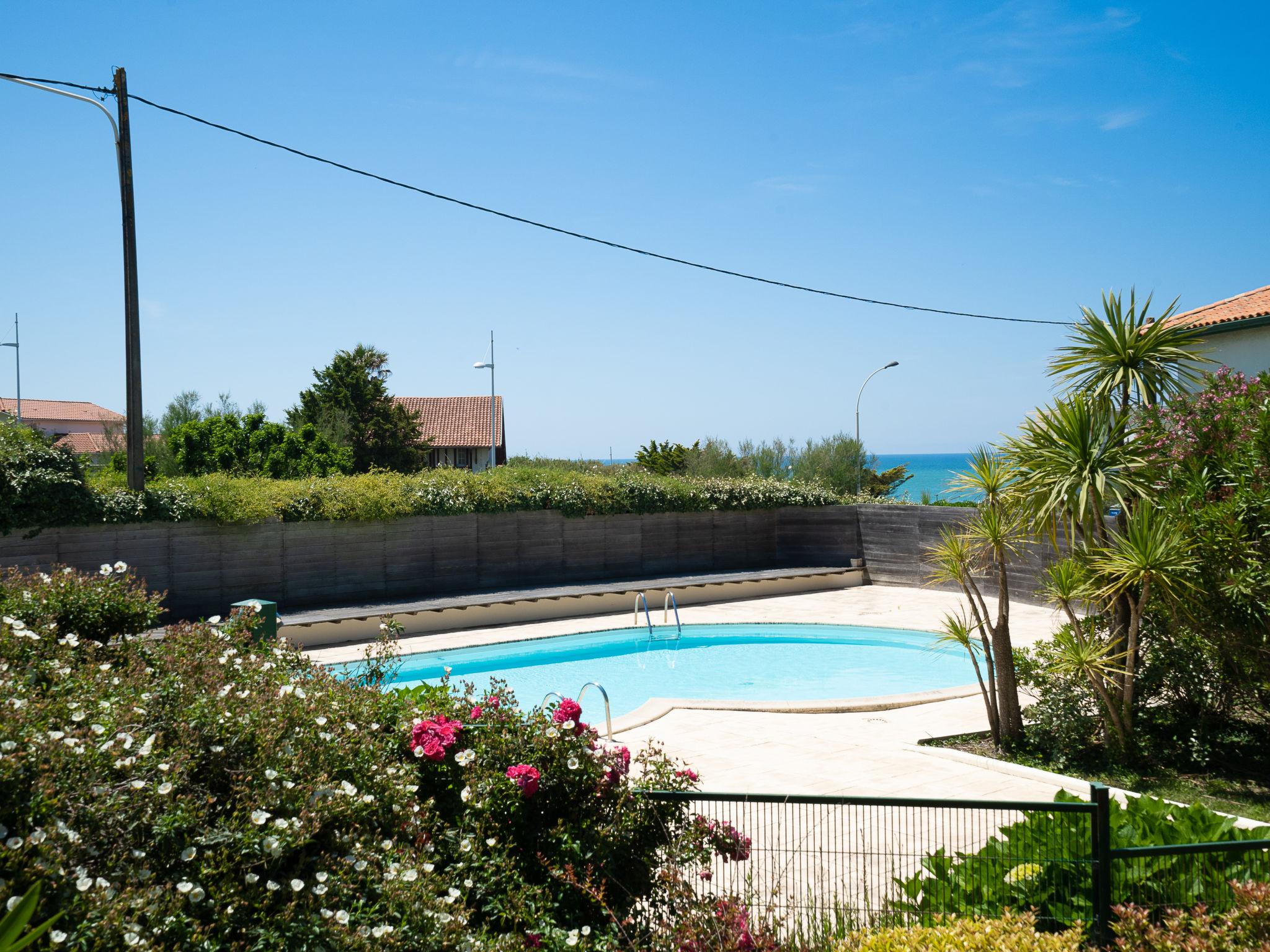 Foto 15 - Appartamento con 2 camere da letto a Biarritz con piscina e vista mare