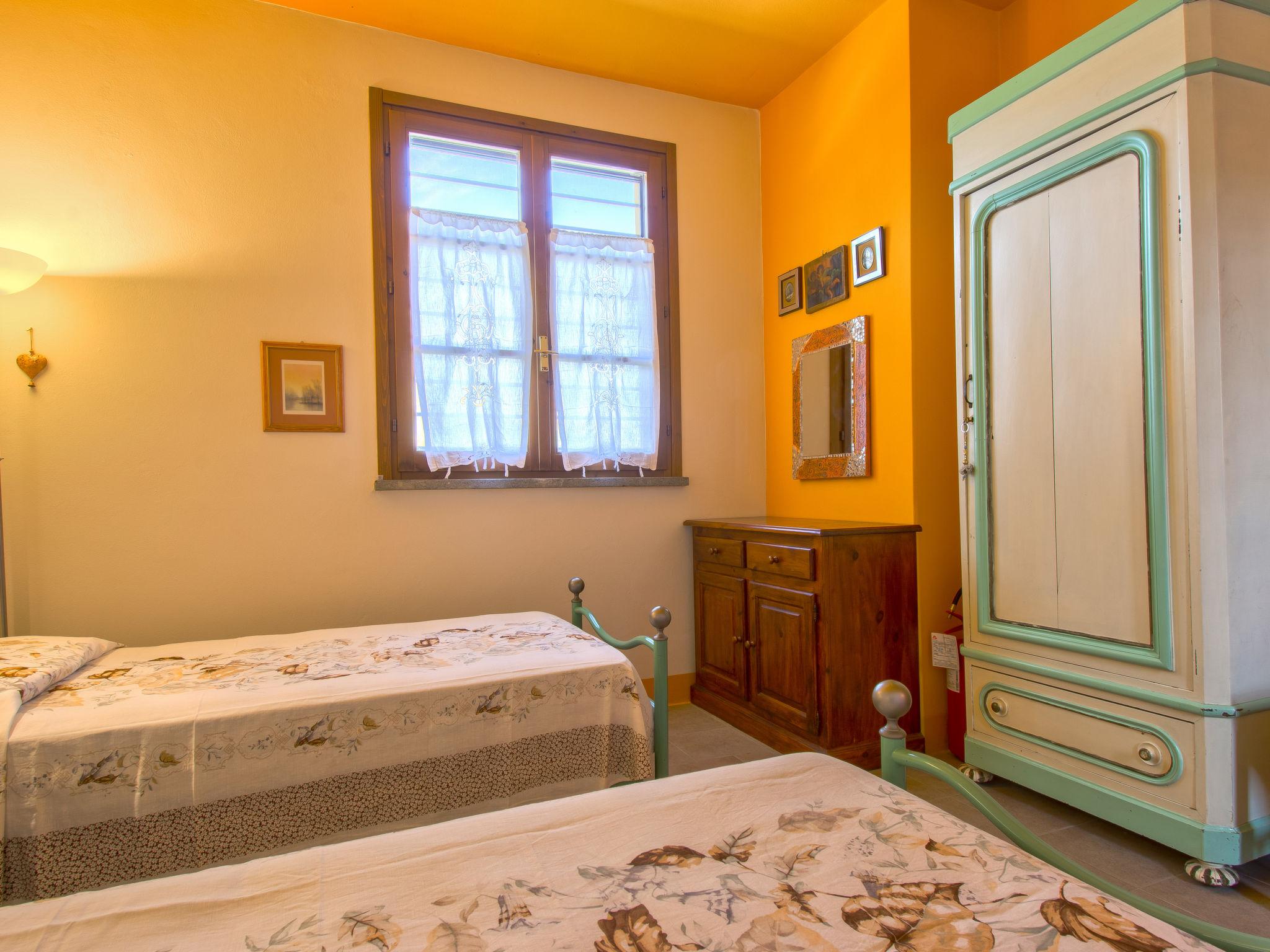 Foto 14 - Haus mit 2 Schlafzimmern in Certaldo mit privater pool und garten