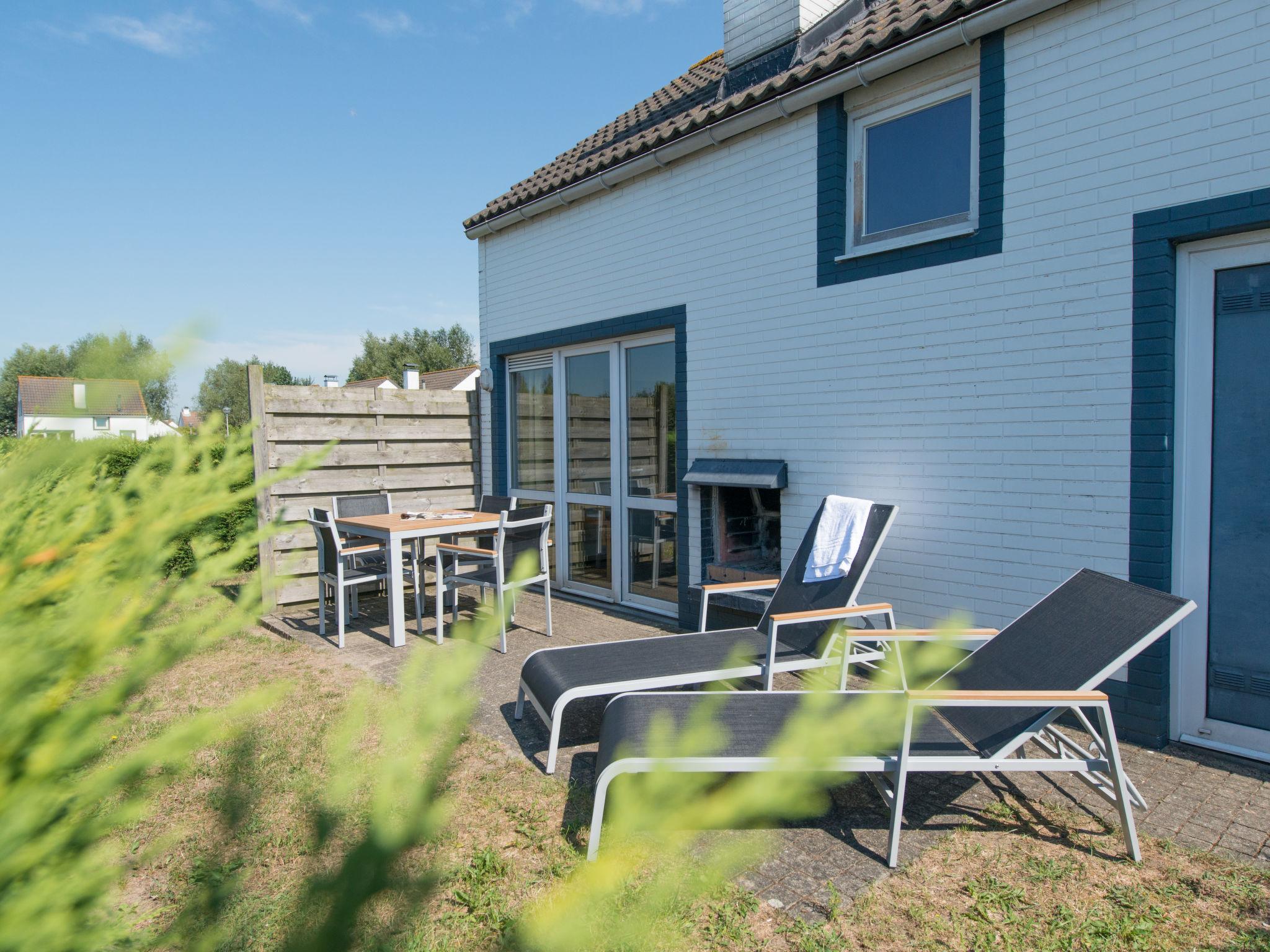 Photo 1 - Maison de 2 chambres à Koksijde avec piscine et vues à la mer