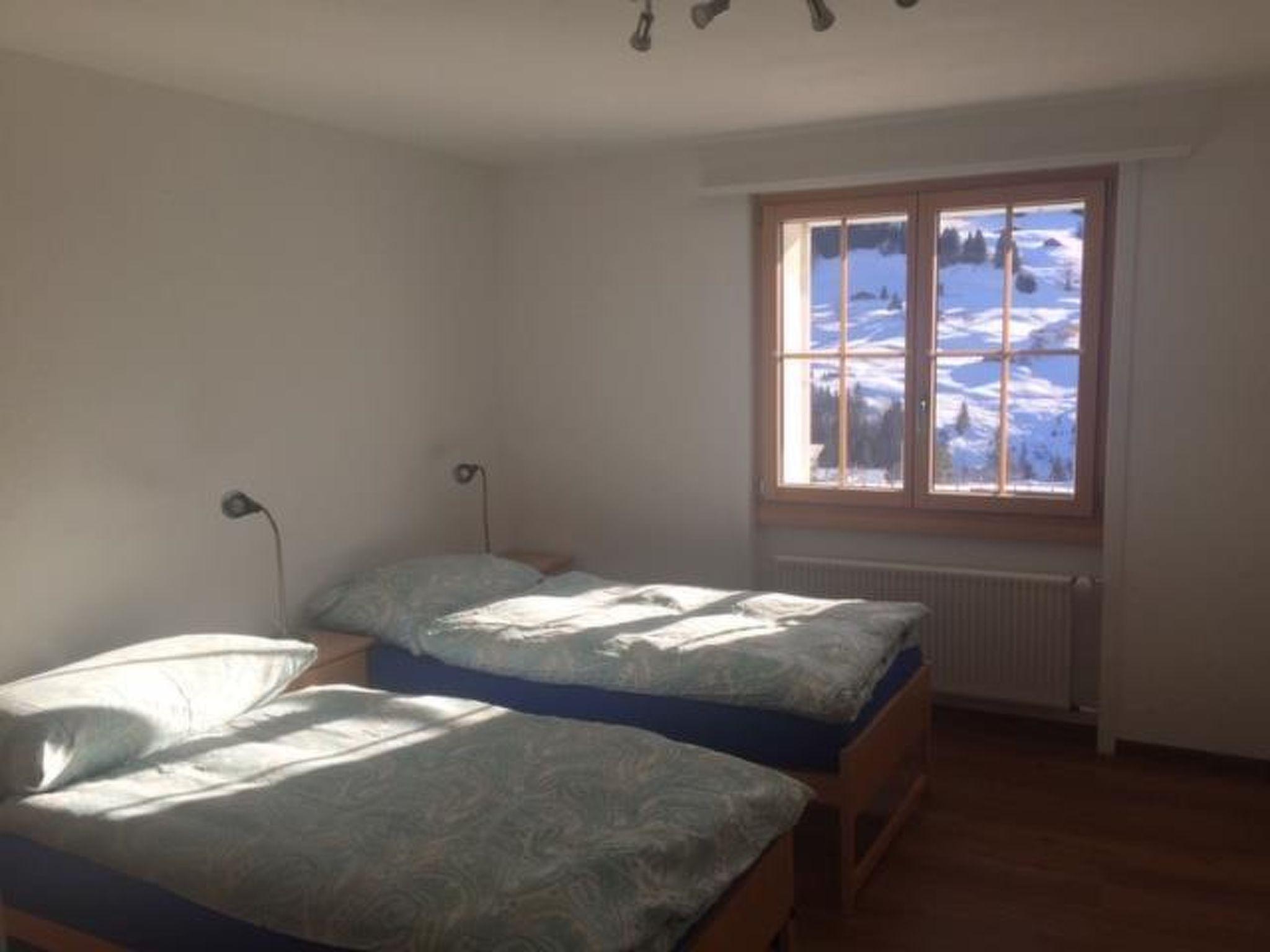 Foto 5 - Appartamento con 1 camera da letto a Adelboden con giardino