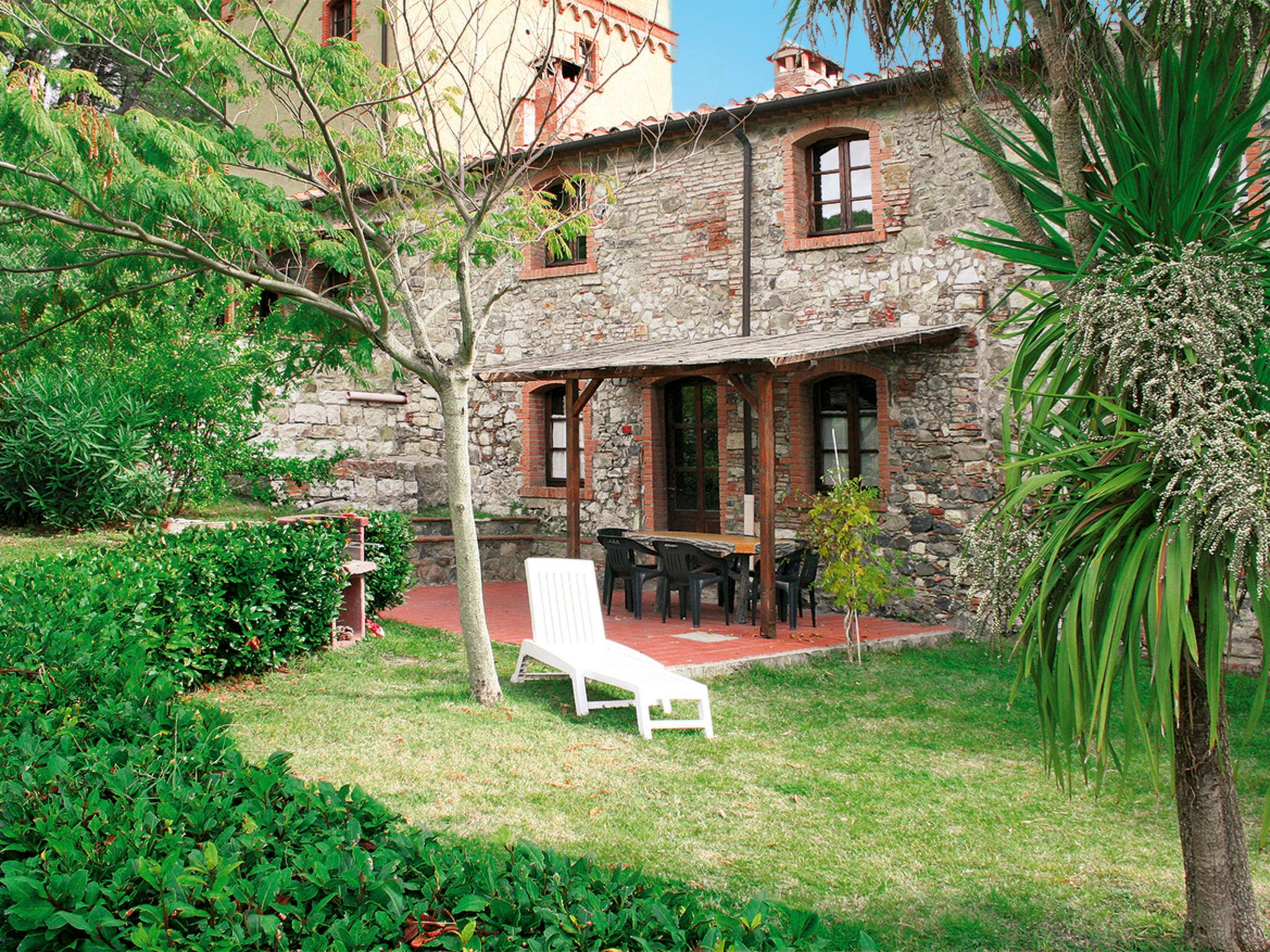 Photo 3 - Appartement de 2 chambres à Riparbella avec piscine et jardin