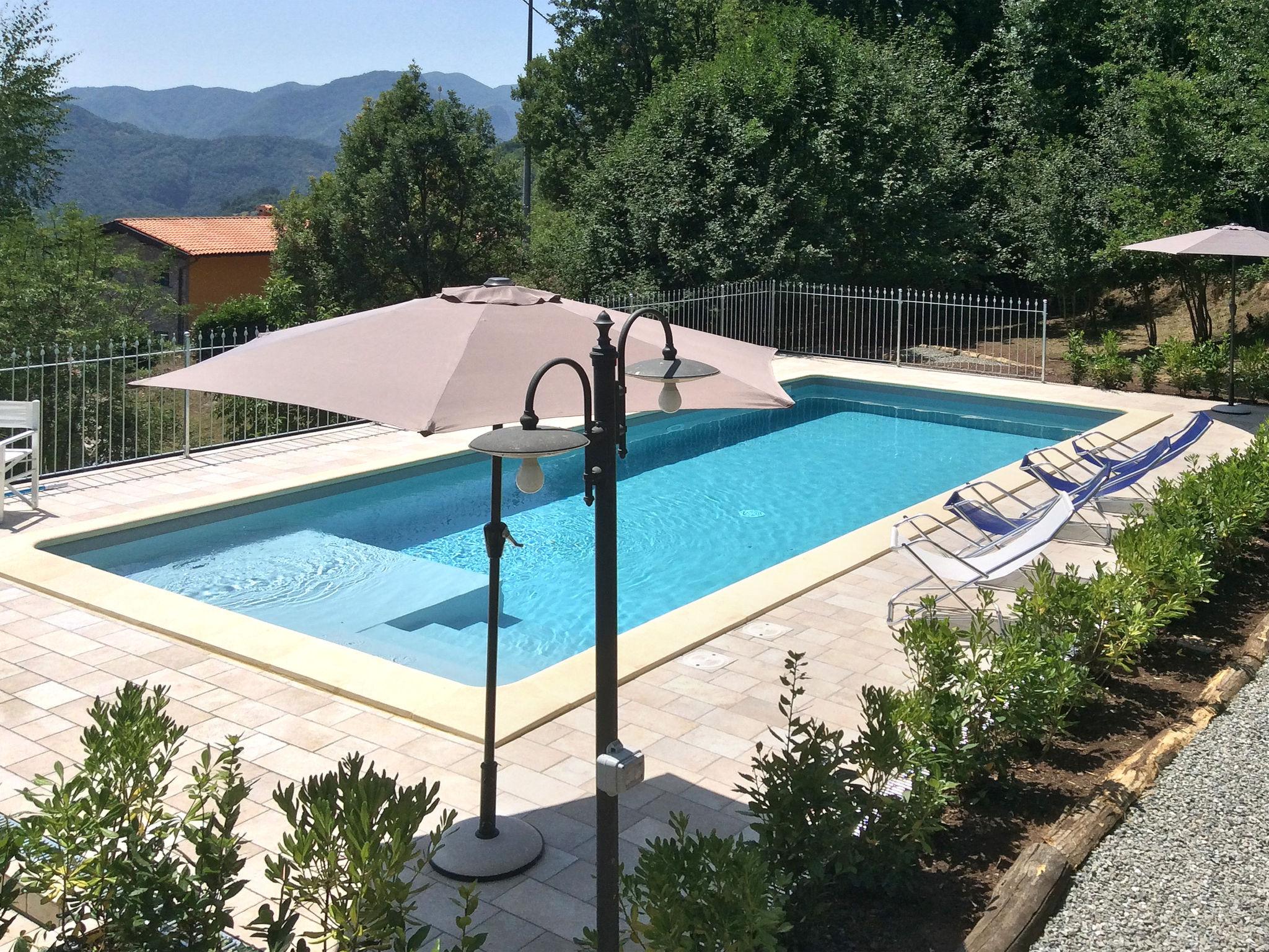 Photo 2 - Maison de 4 chambres à Molazzana avec piscine privée et jardin