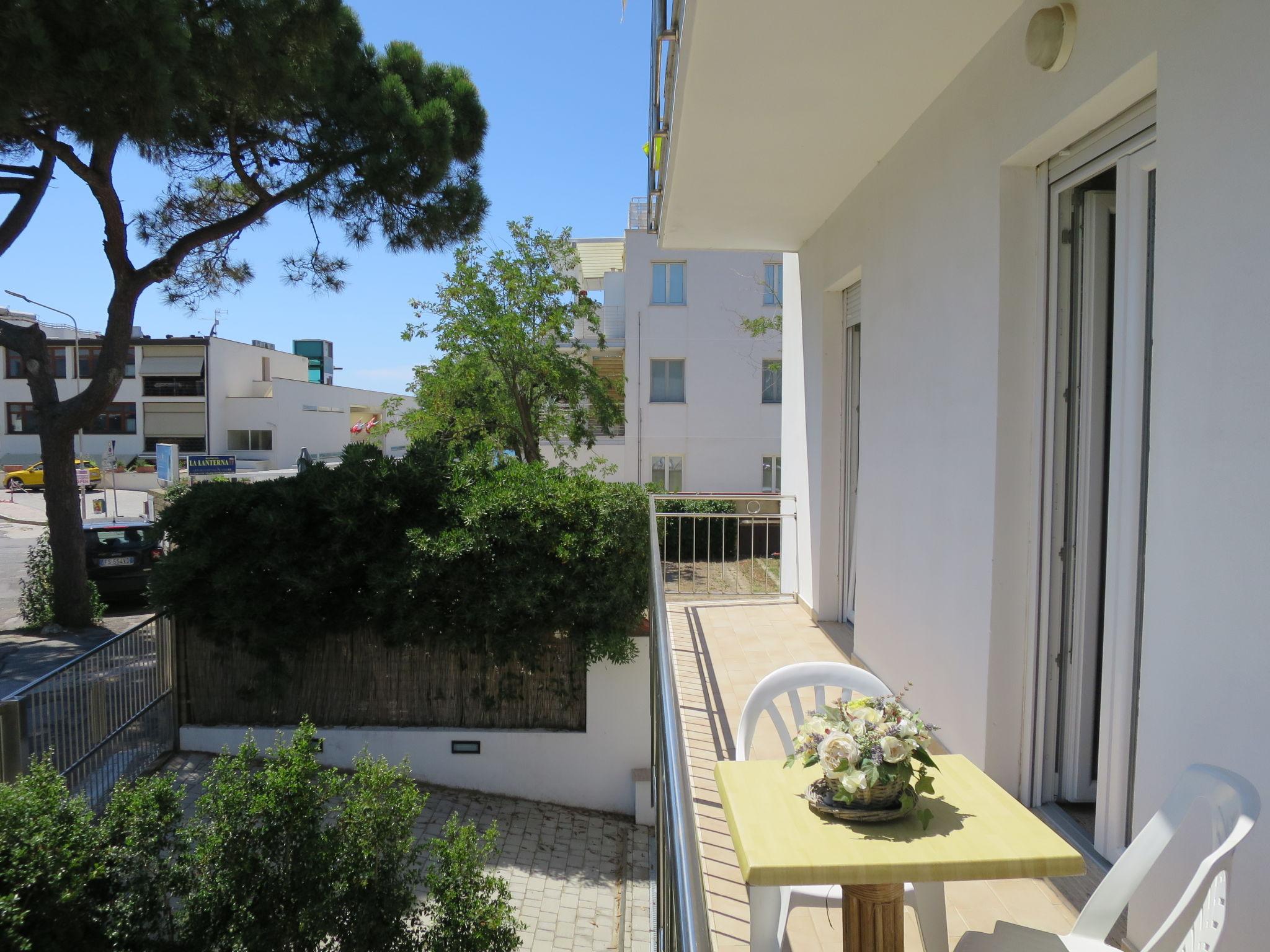 Photo 14 - 3 bedroom Apartment in San Vincenzo with garden