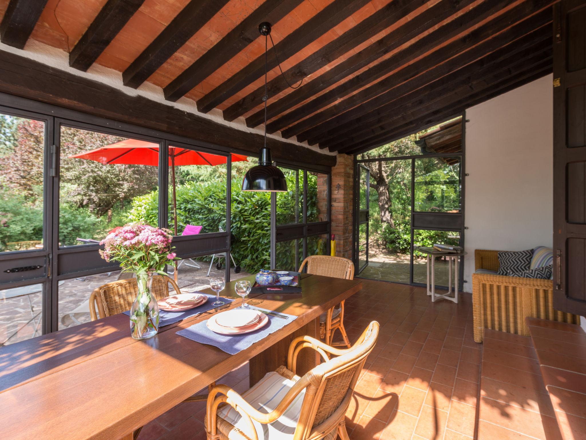 Photo 5 - Maison de 1 chambre à Montieri avec jardin et terrasse