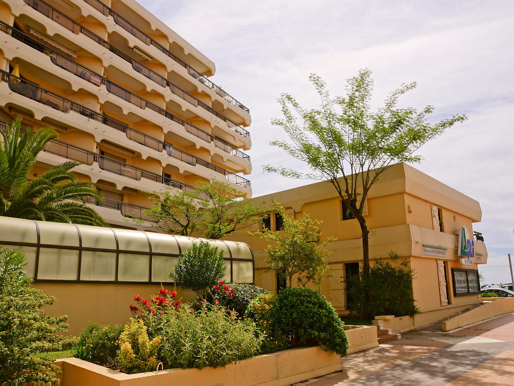 Foto 21 - Apartamento de 1 habitación en Fréjus con terraza y vistas al mar