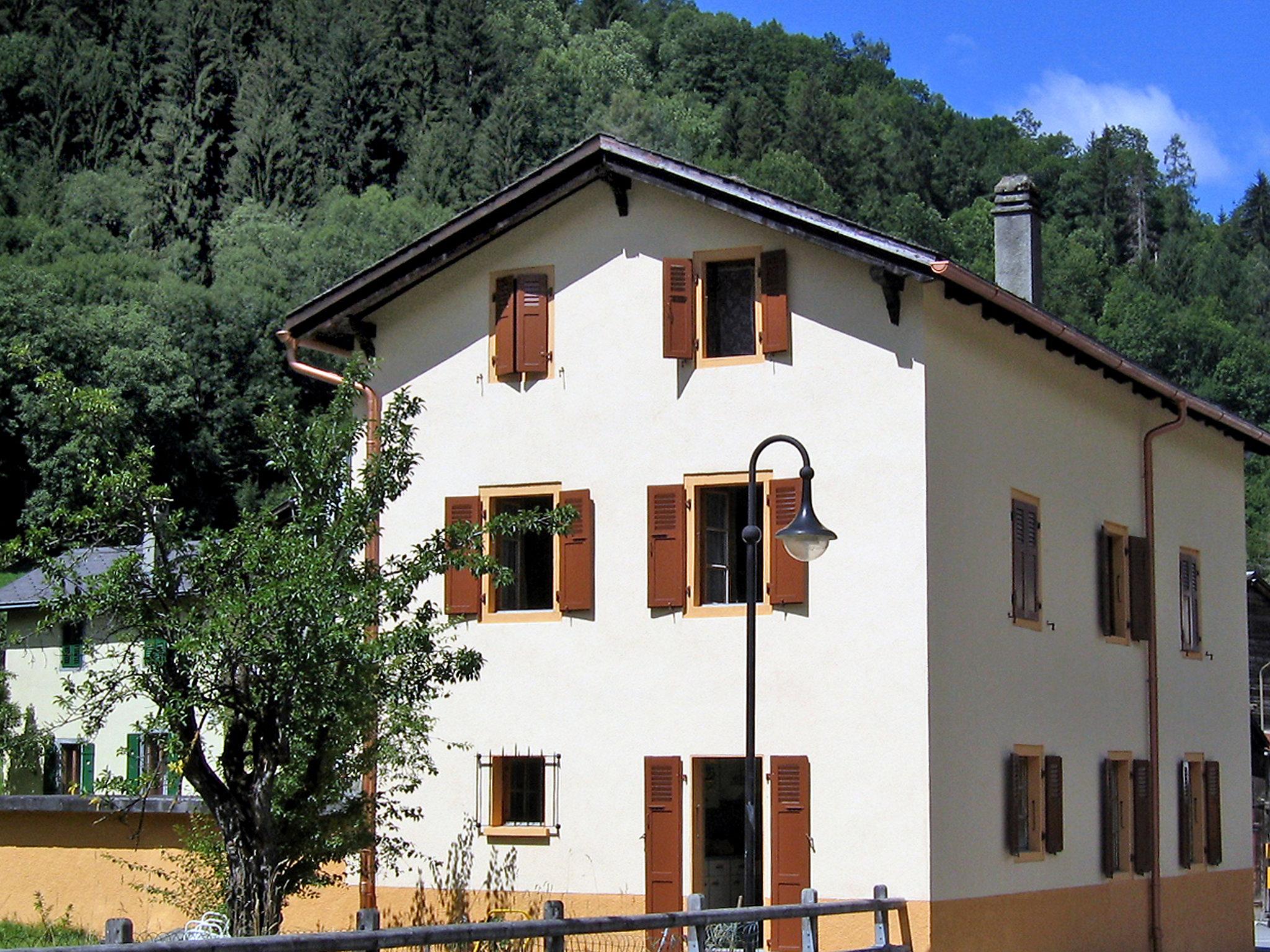 Foto 6 - Haus mit 7 Schlafzimmern in Val de Bagnes mit garten