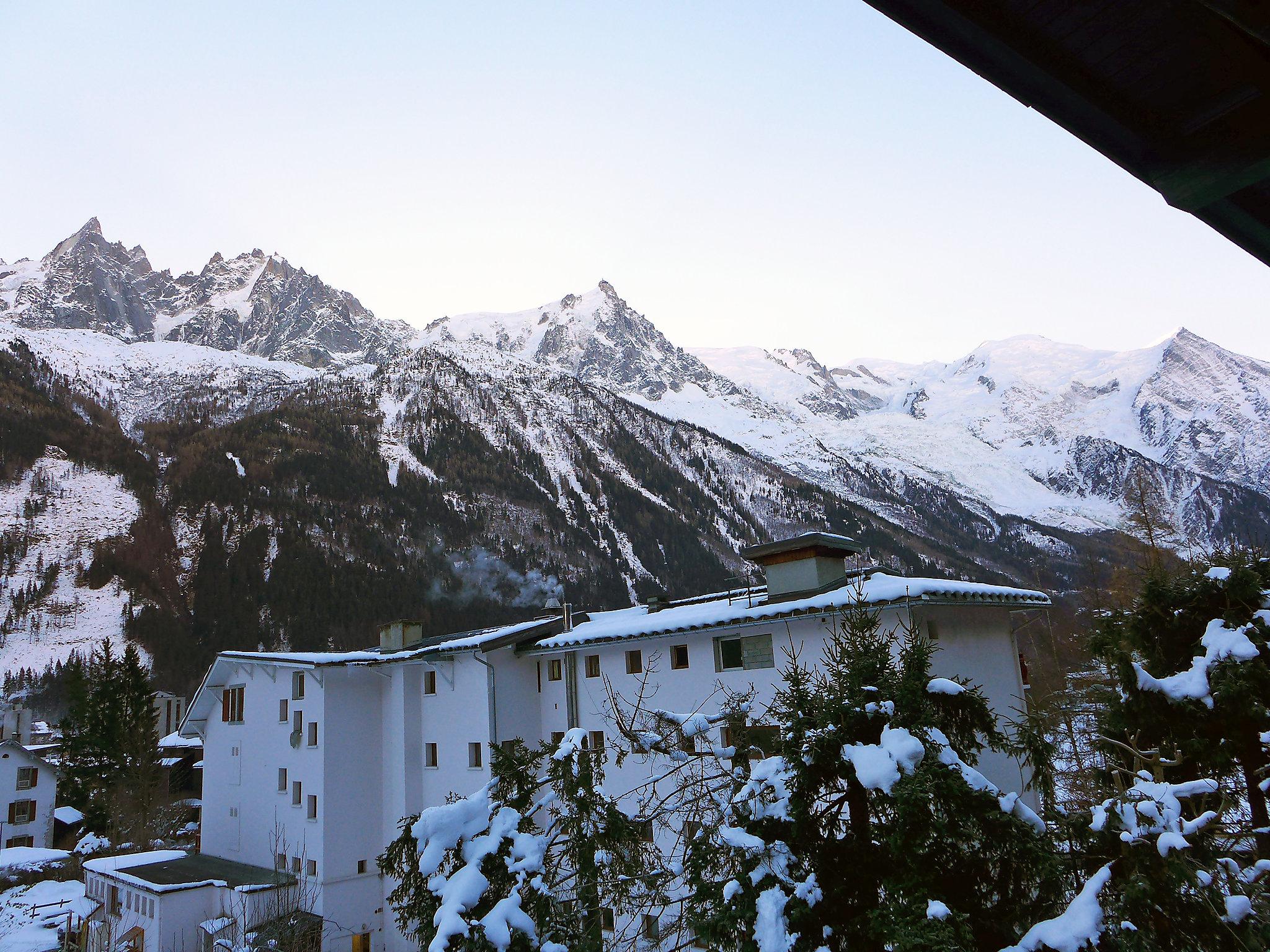 Foto 13 - Apartamento de 2 habitaciones en Chamonix-Mont-Blanc con vistas a la montaña